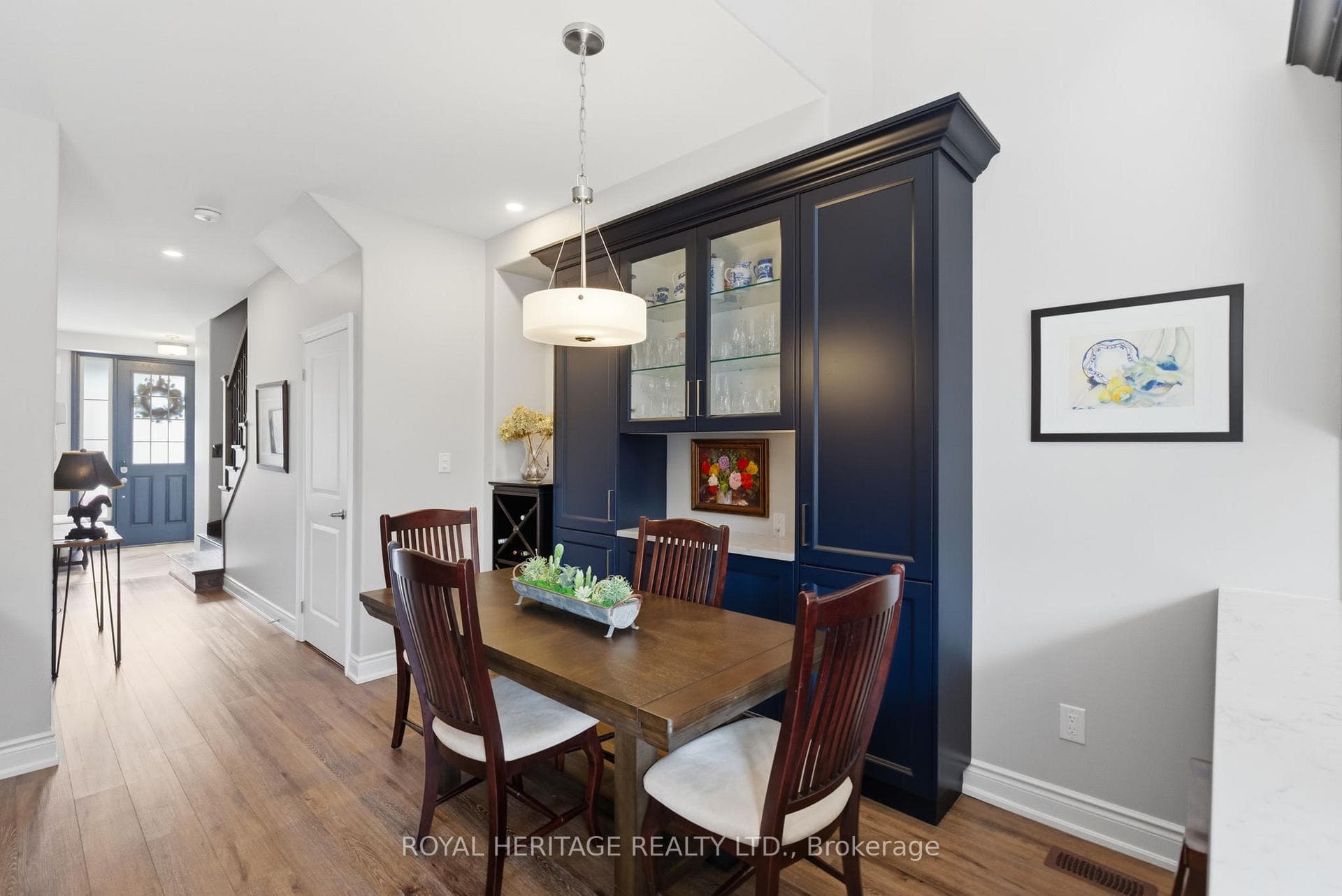 245 Strachan Street photo 7