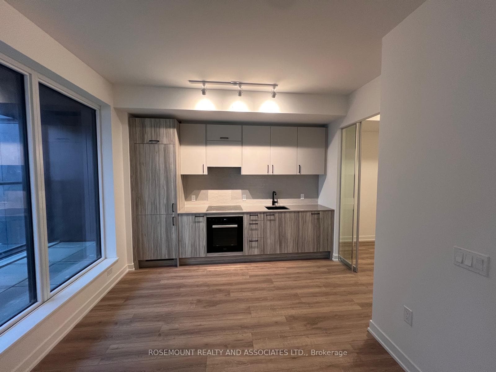 1 Quarrington Lane Unit 2401 photo 12