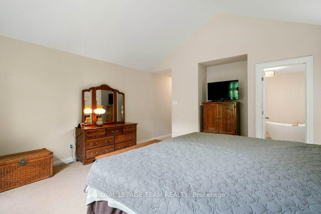 6485 Waddion Drive photo 23