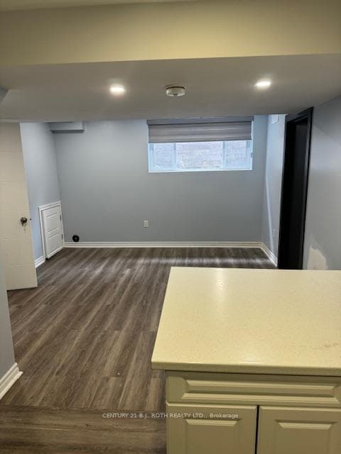 1398 Sheldon Street photo 4