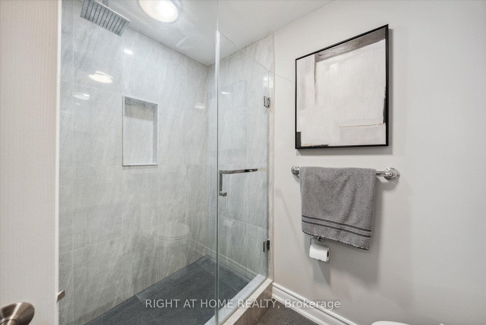 68 Downey Circle photo 26