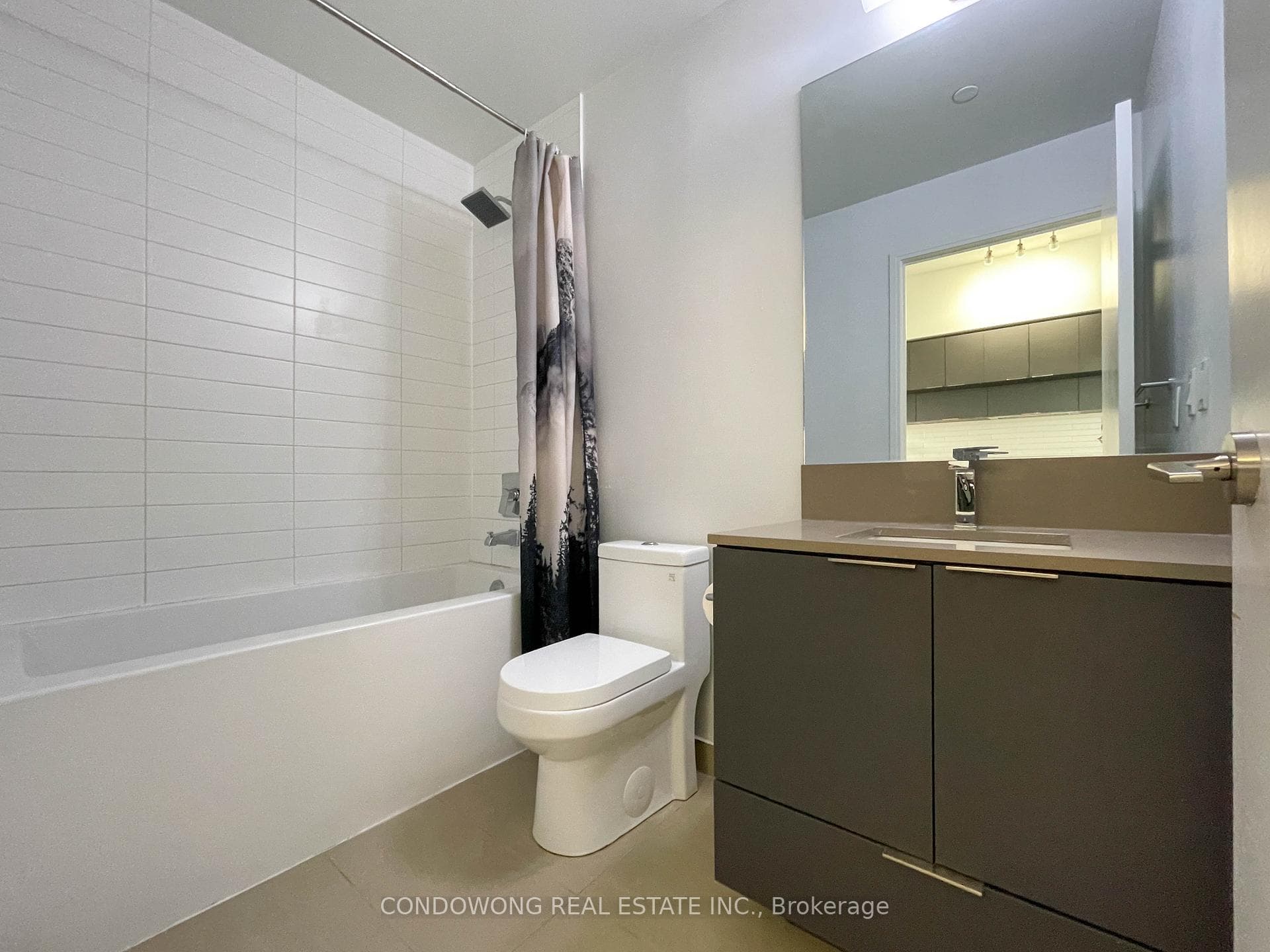 181 Dundas Street Unit 4703 photo 16