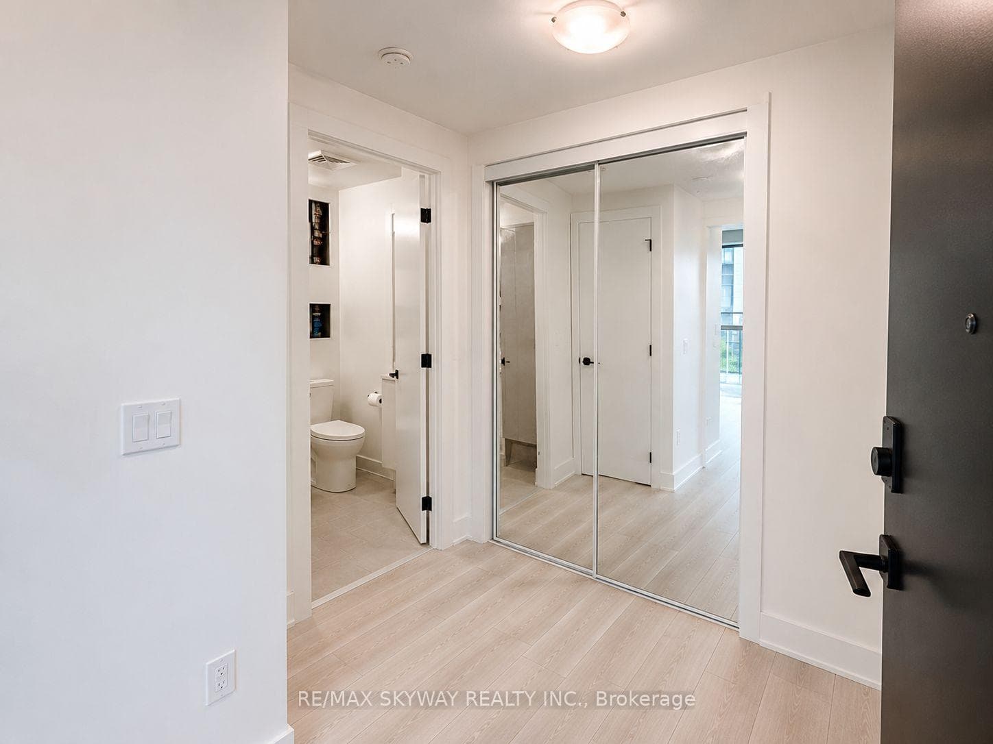 2450 Old Bronte Road Unit 217 photo 9