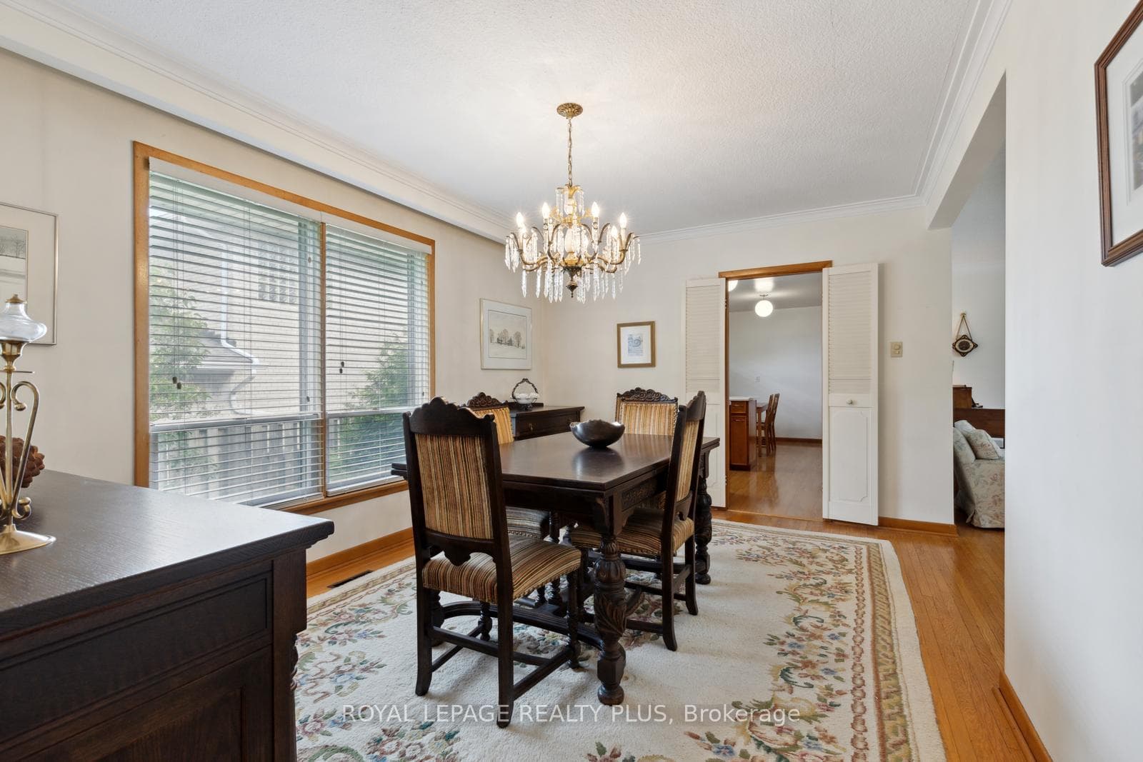 4 Dewsbury Crescent photo 16