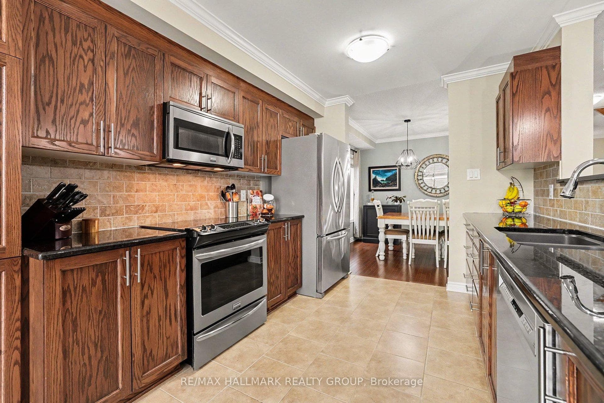 217 GOSSAMER Street photo 8