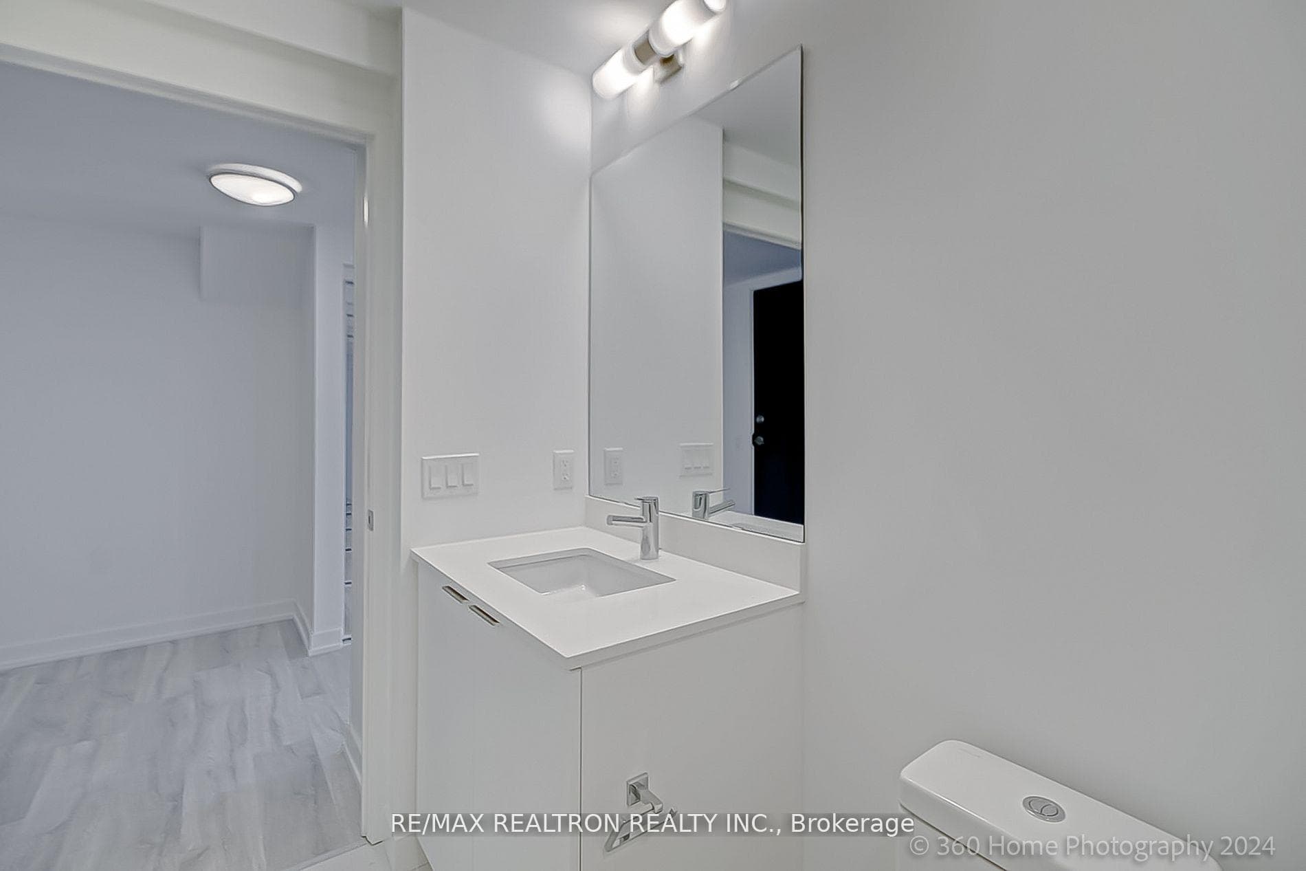 7 Golden Lion Heights Unit 3202 photo 8