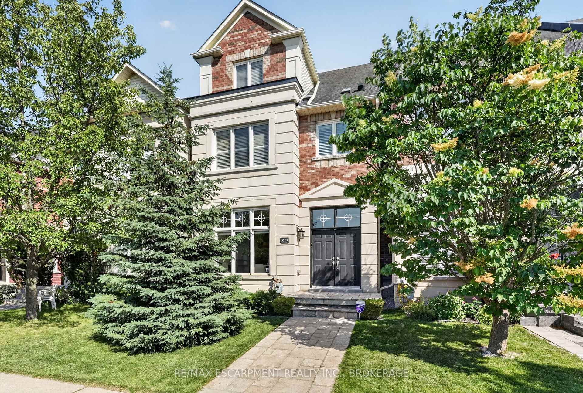 5203 Preservation Circle photo 2