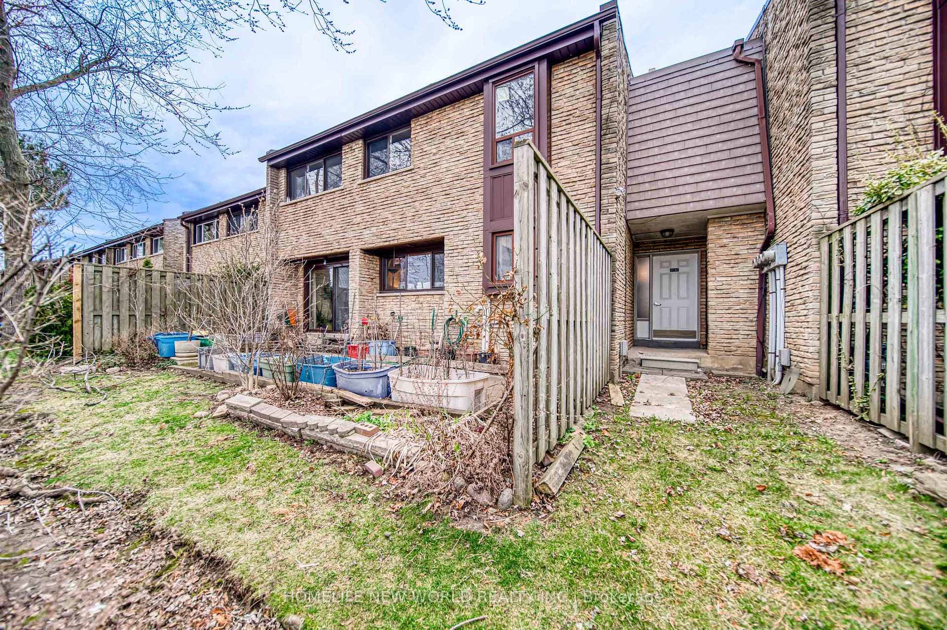 2605 Woodchester Drive Unit 60 photo 22