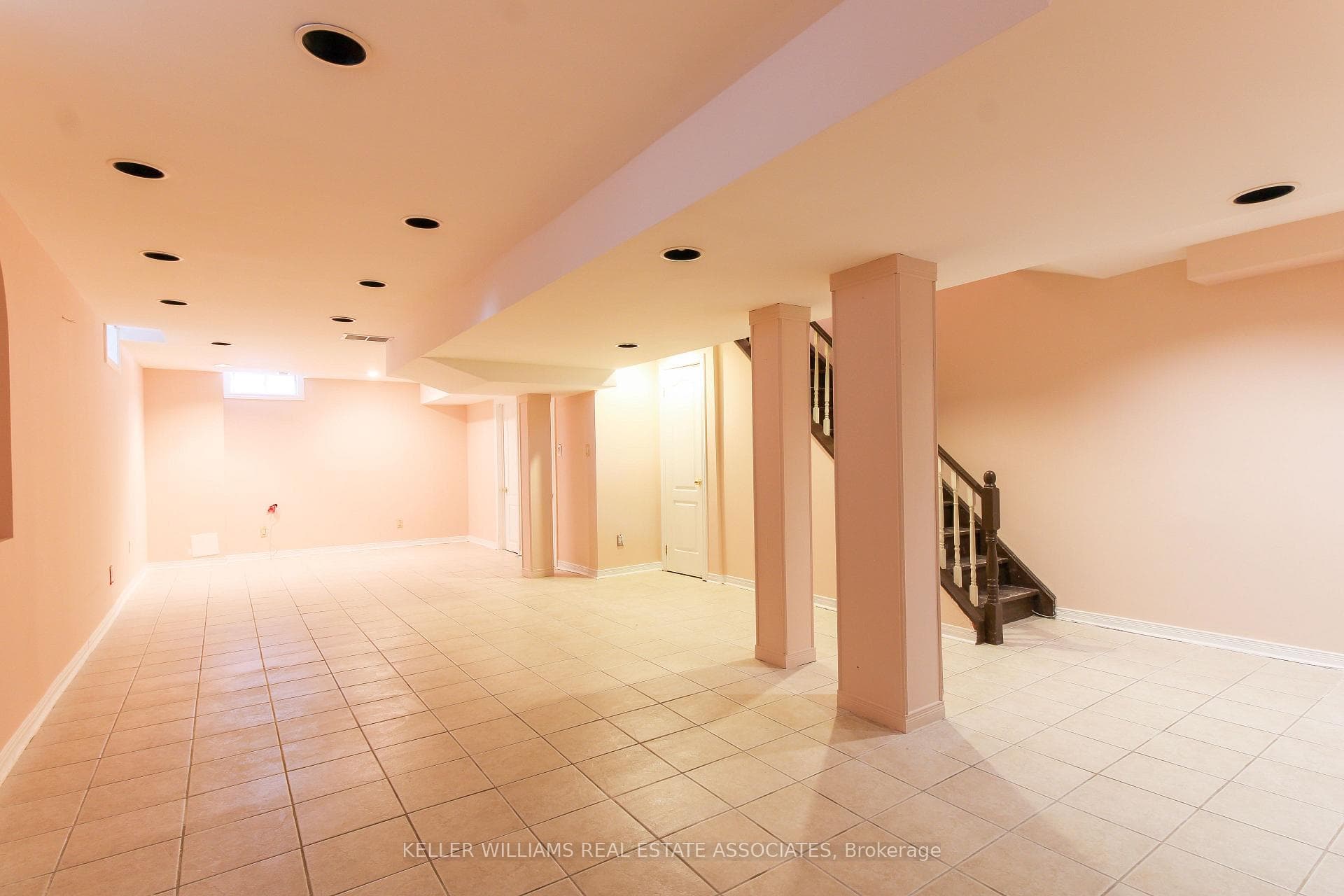 108 Fieldstone Drive photo 24