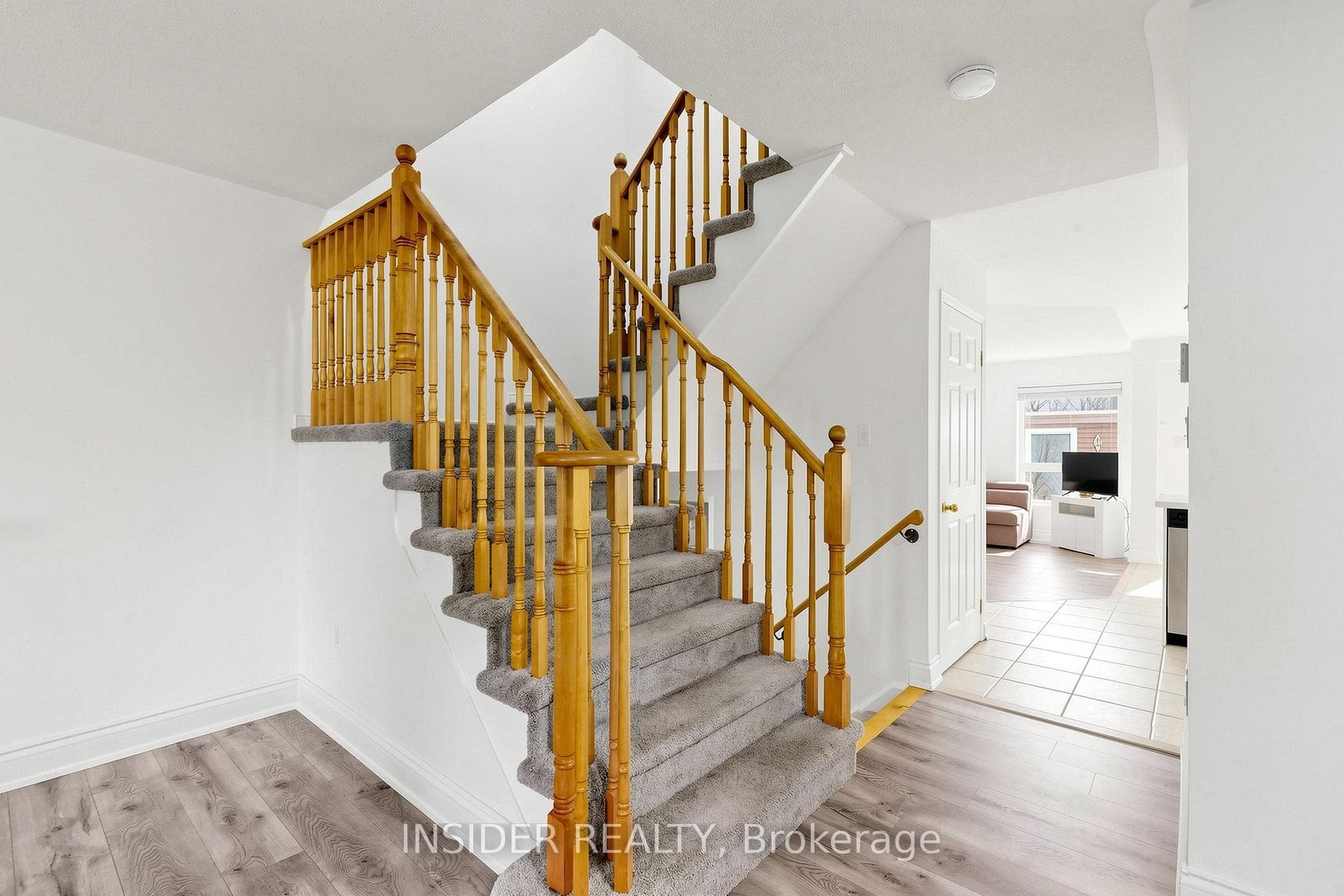 7 Croxall Boulevard photo 19