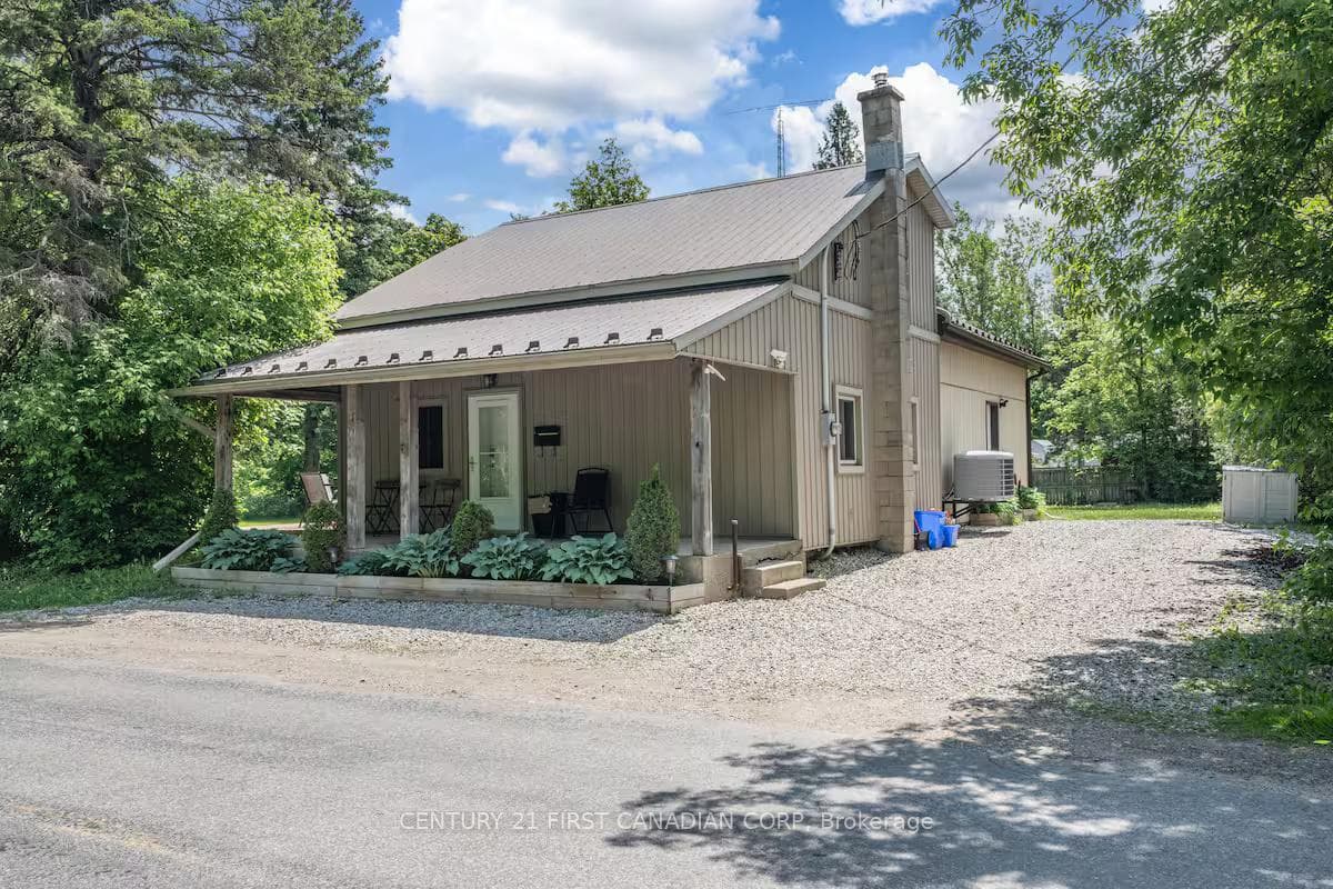 705B Conservation Drive photo 2