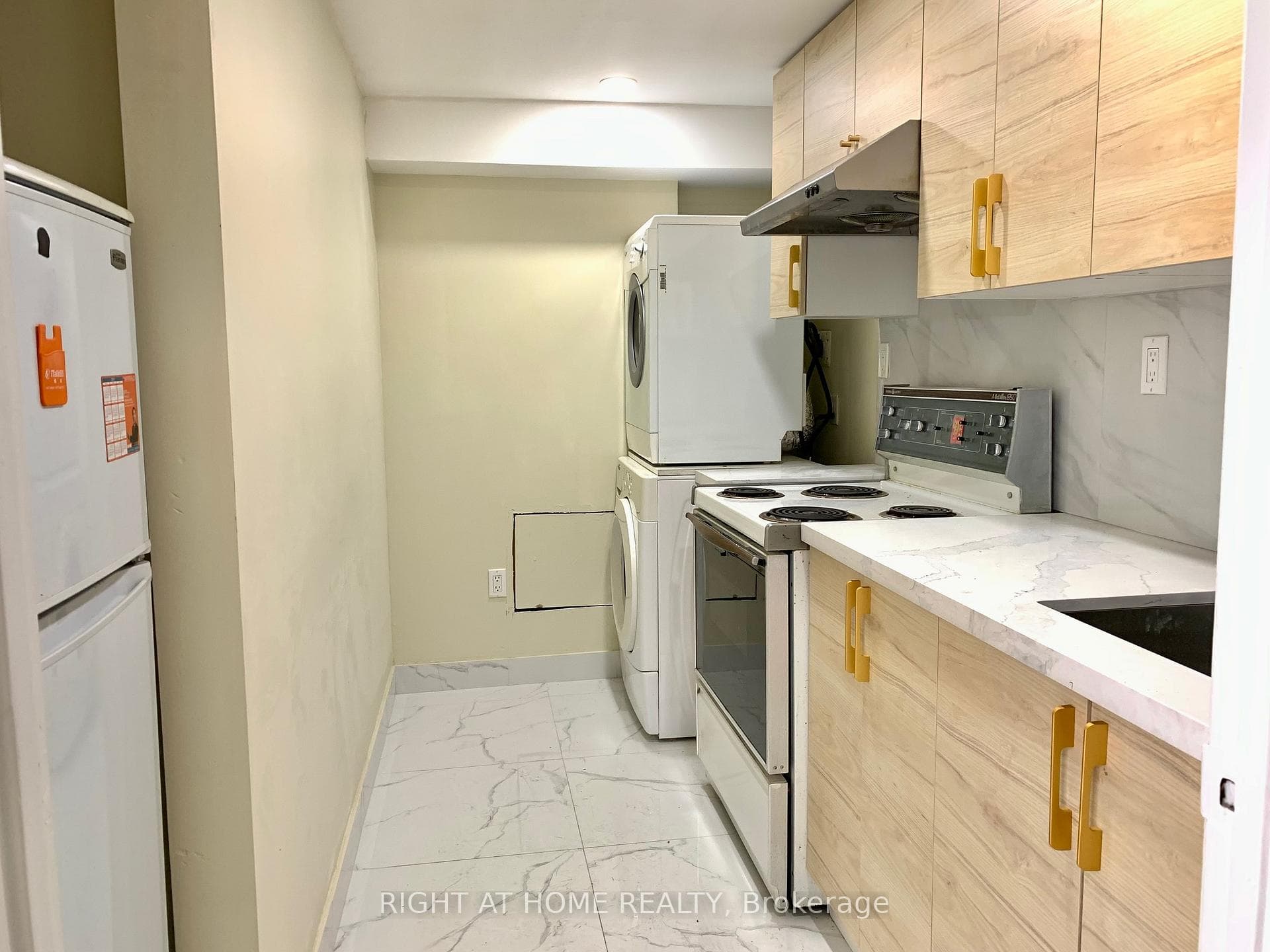 38 Lynch Road Unit Main photo 6