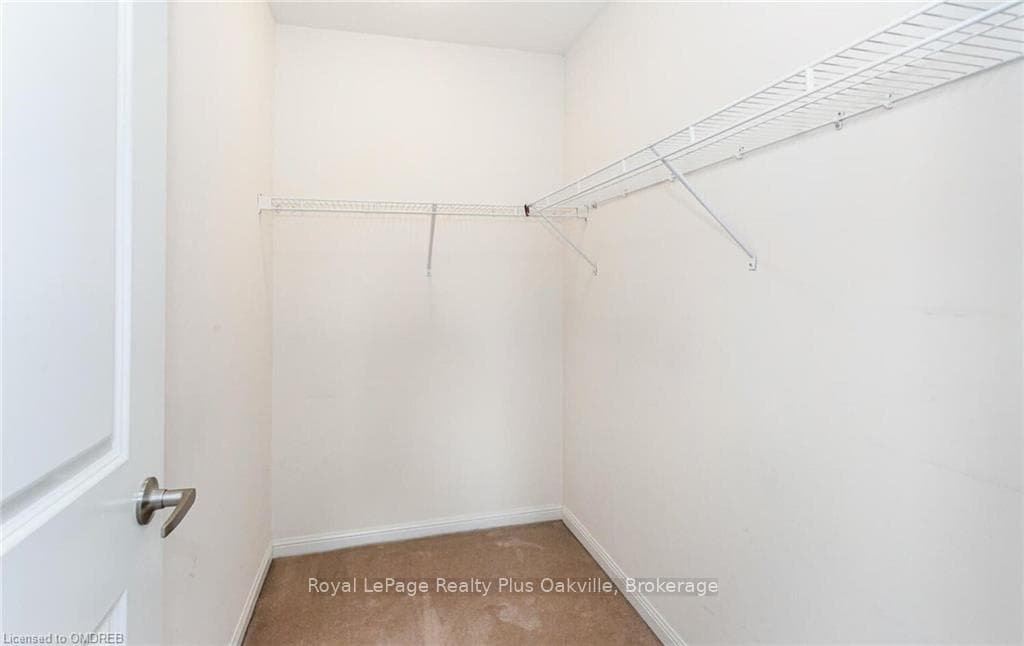 243 SEPTIMUS Heights photo 31