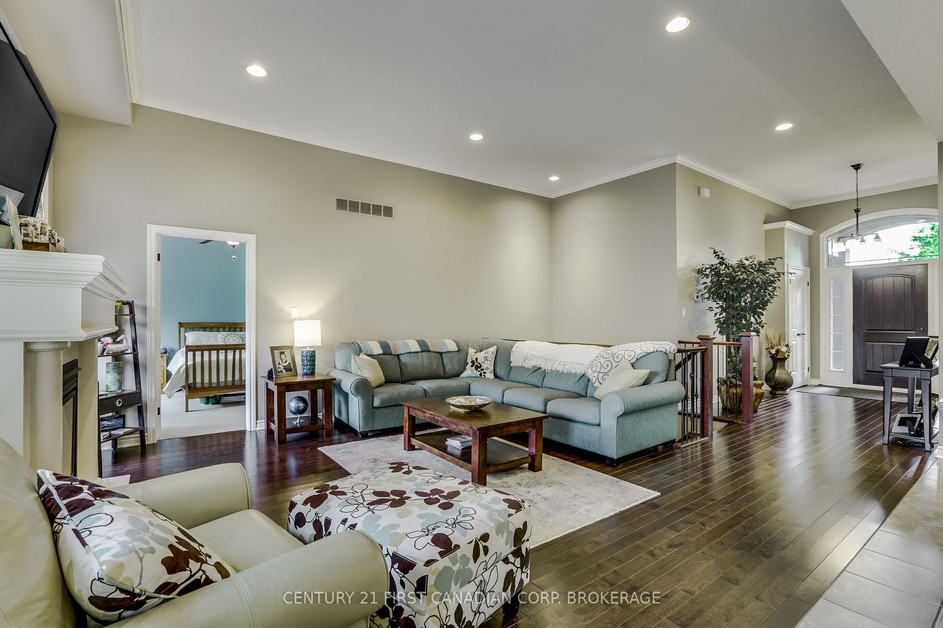 76 Sloan Drive photo 7