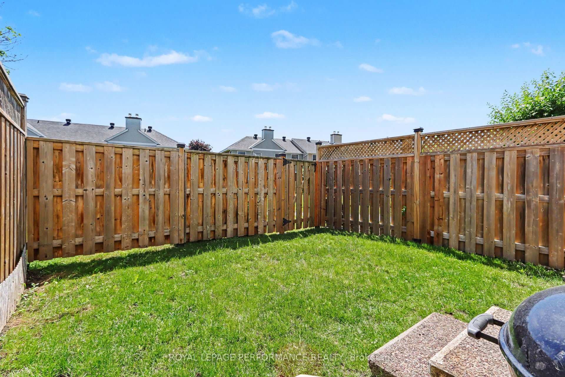 17 Bentbrook Crescent photo 26