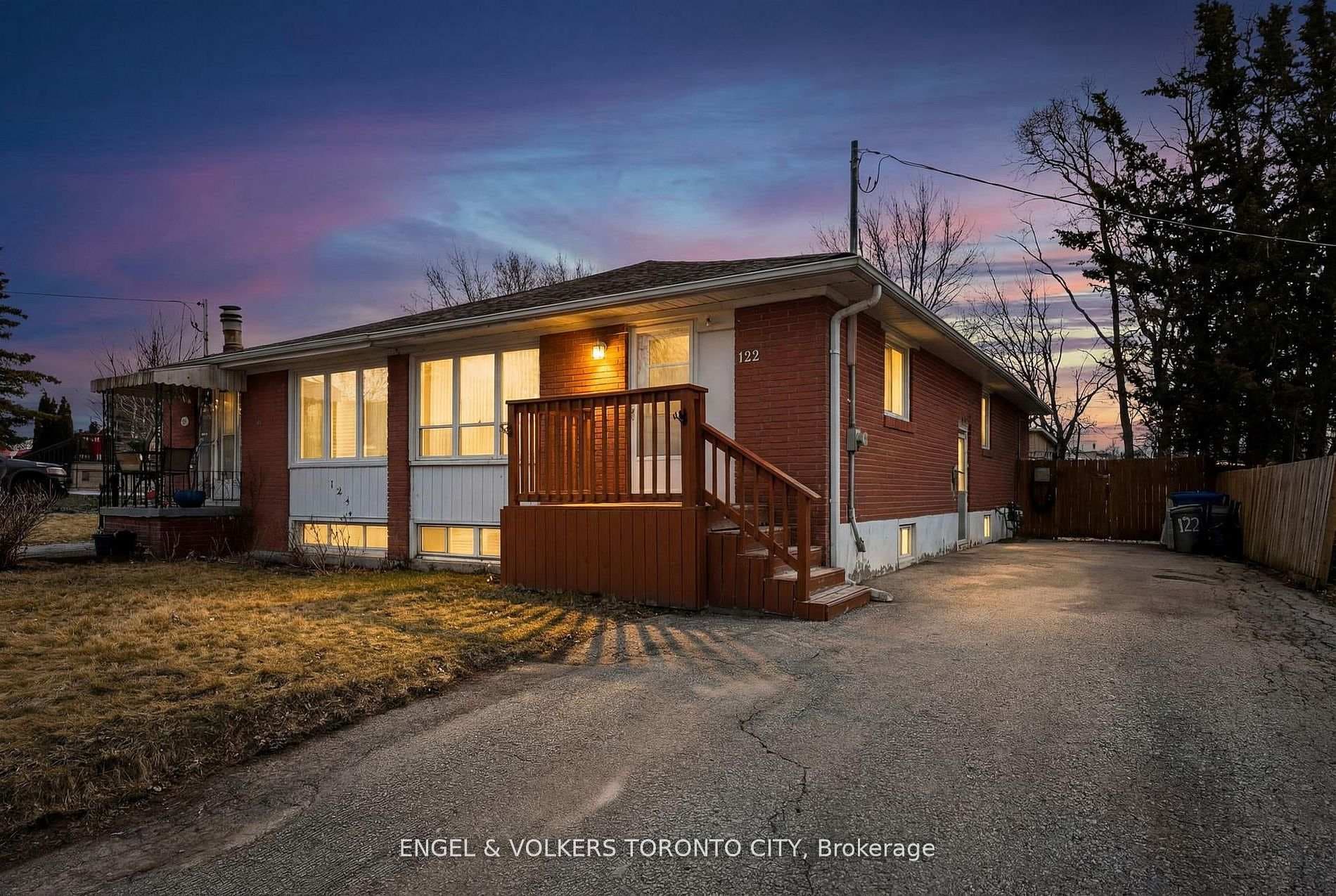 122 Septonne Avenue photo 1