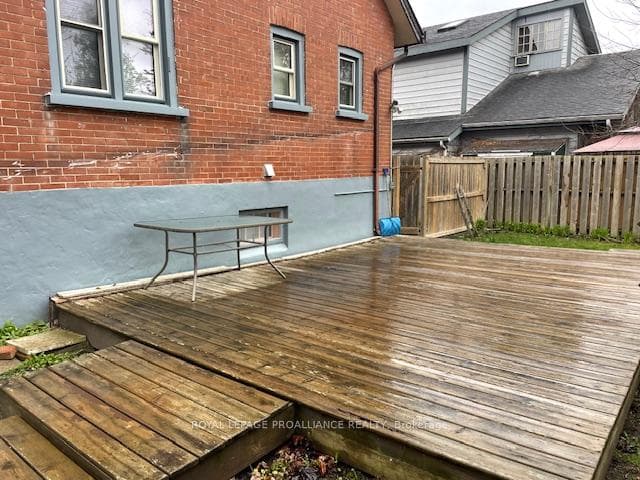 170 Albert Street photo 23