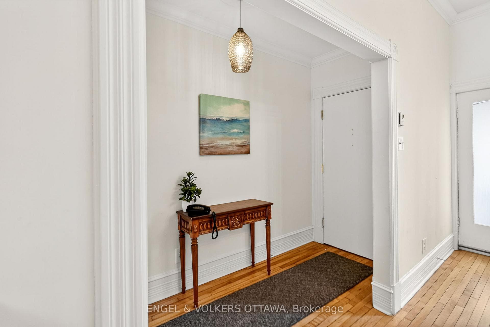 320 Waverley Street Unit apt. 2 photo 5