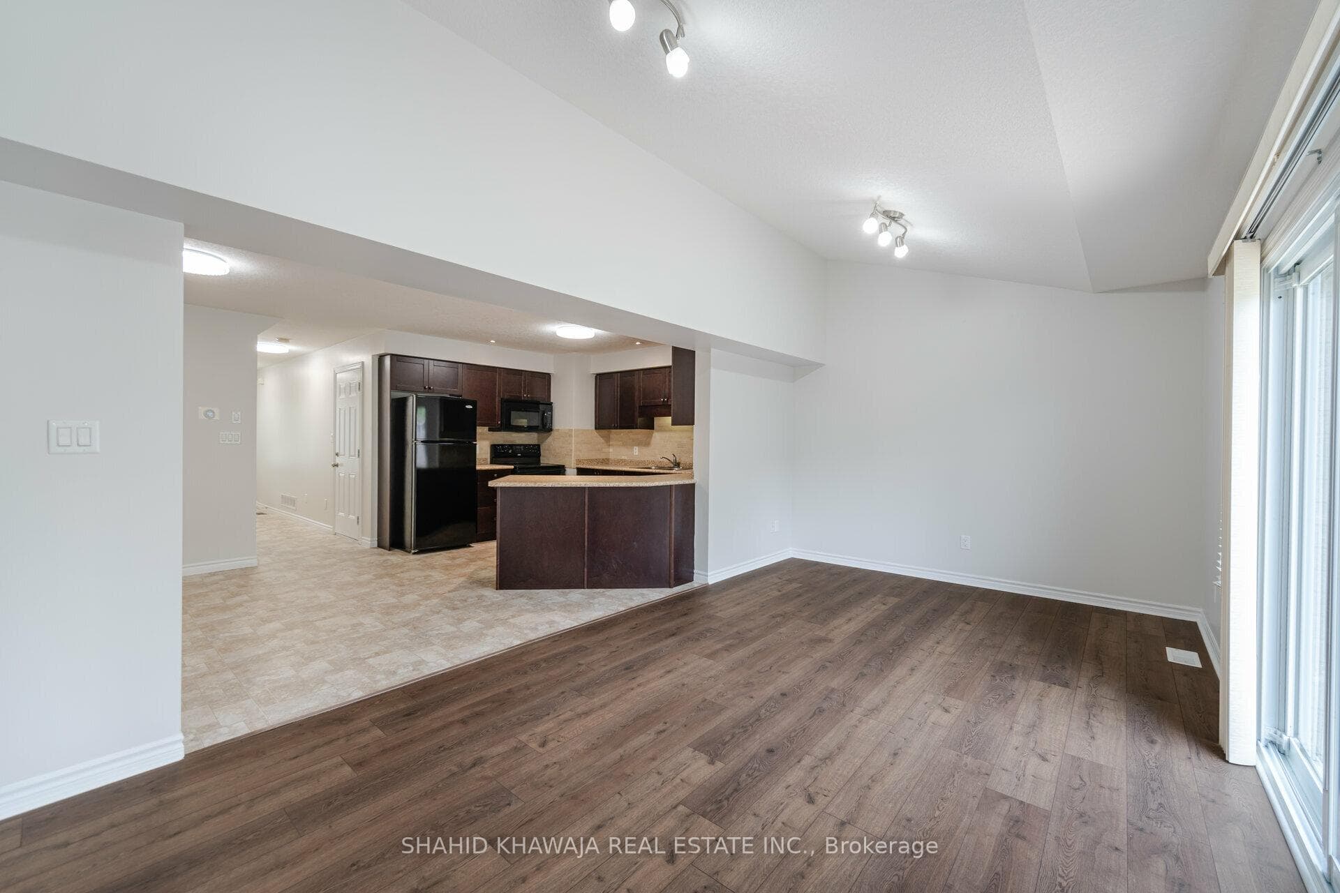 555 Chablis Drive photo 9