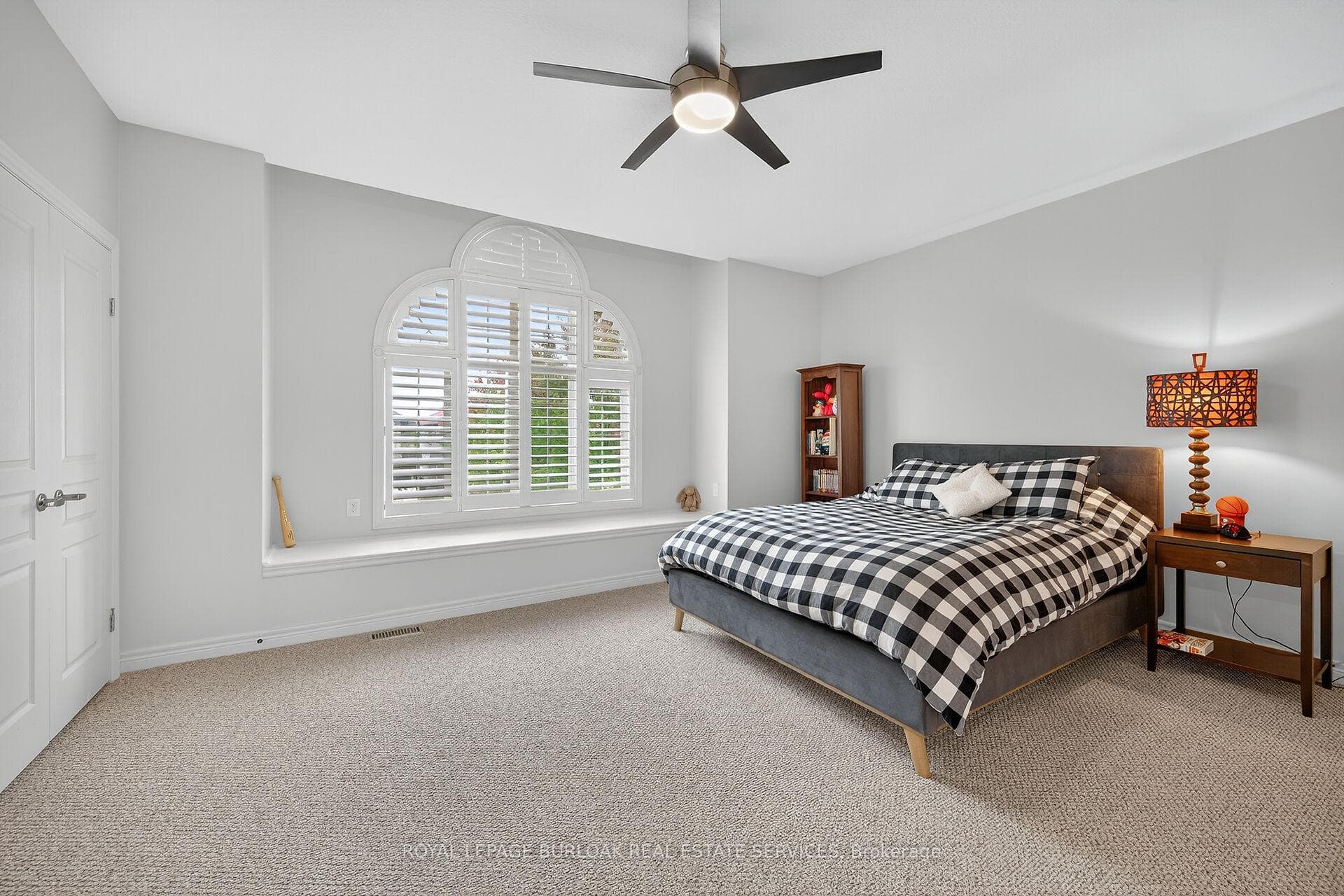 248 Cloverleaf Drive photo 27