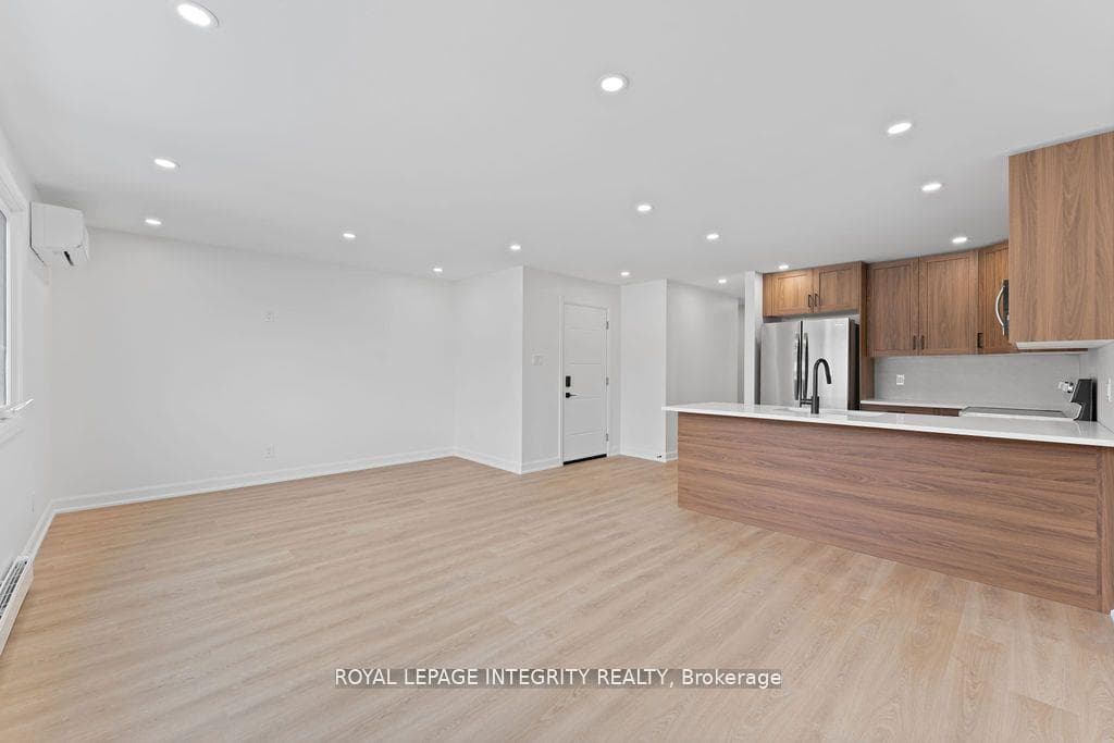 96 Fieldrow Street Unit A photo 11