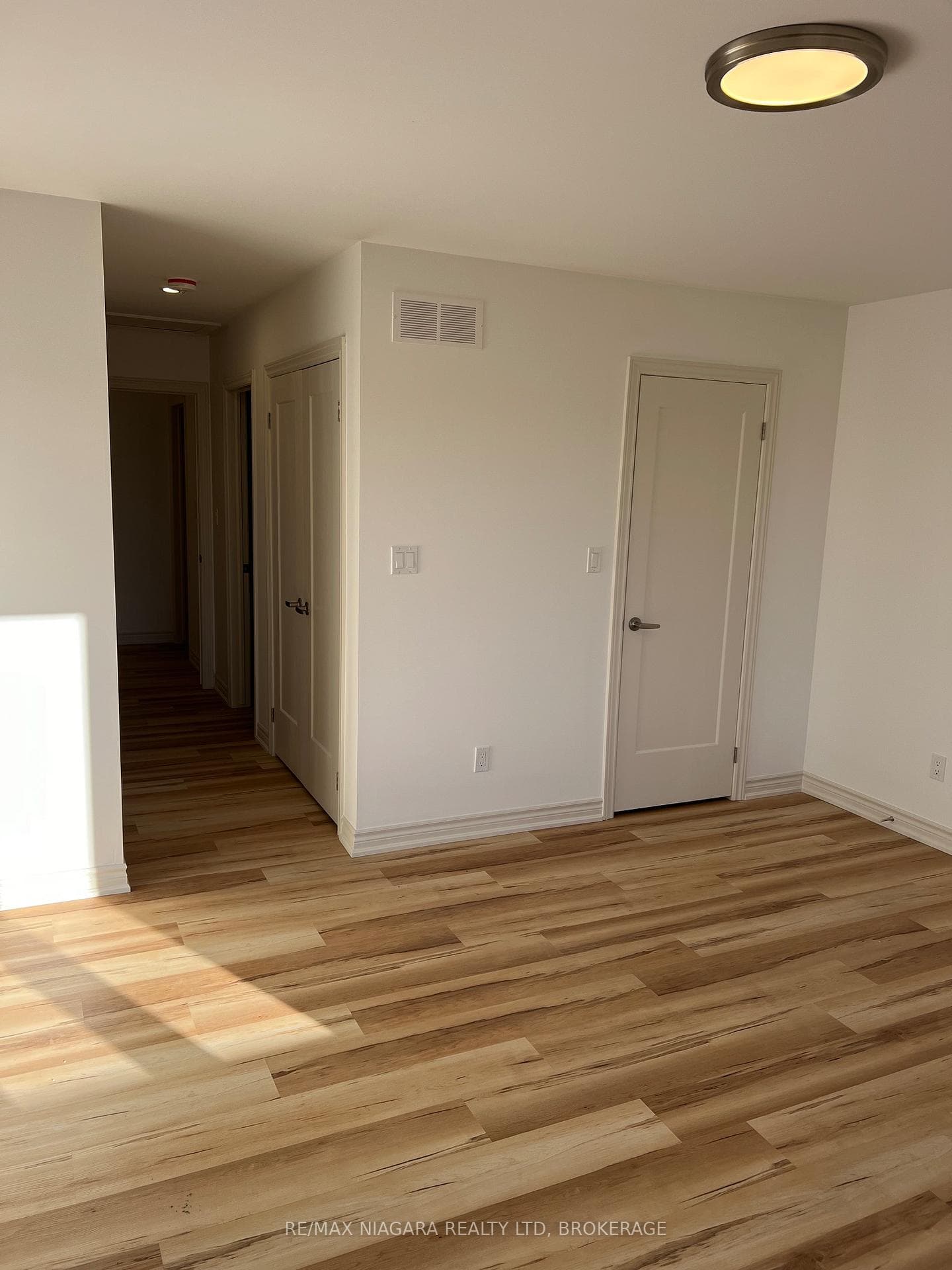 641 Clare Avenue photo 7