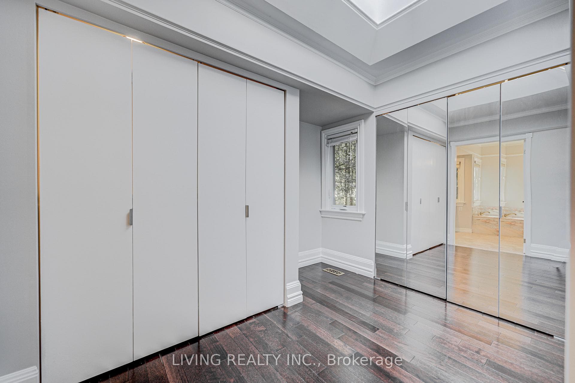 68 Ennisclare Drive photo 16