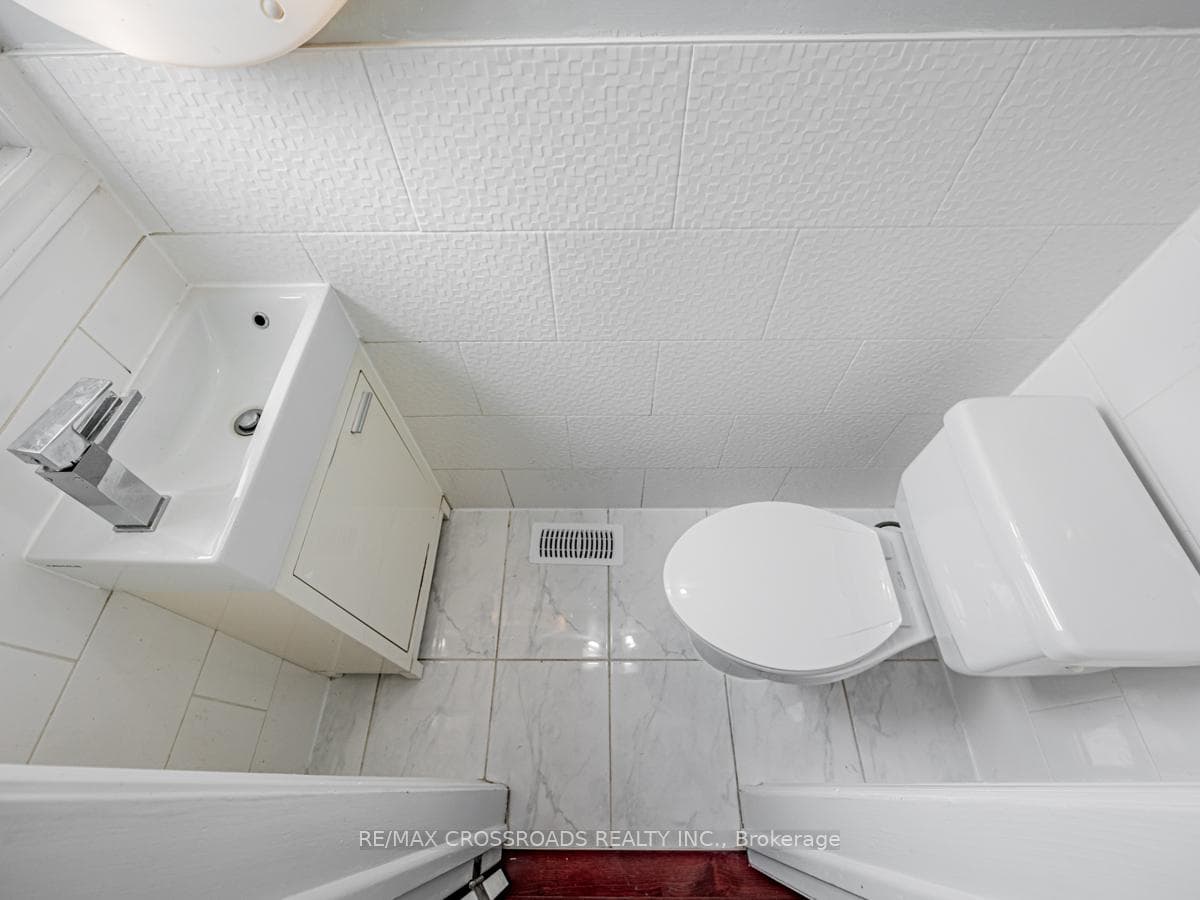 22 Araman Drive photo 24