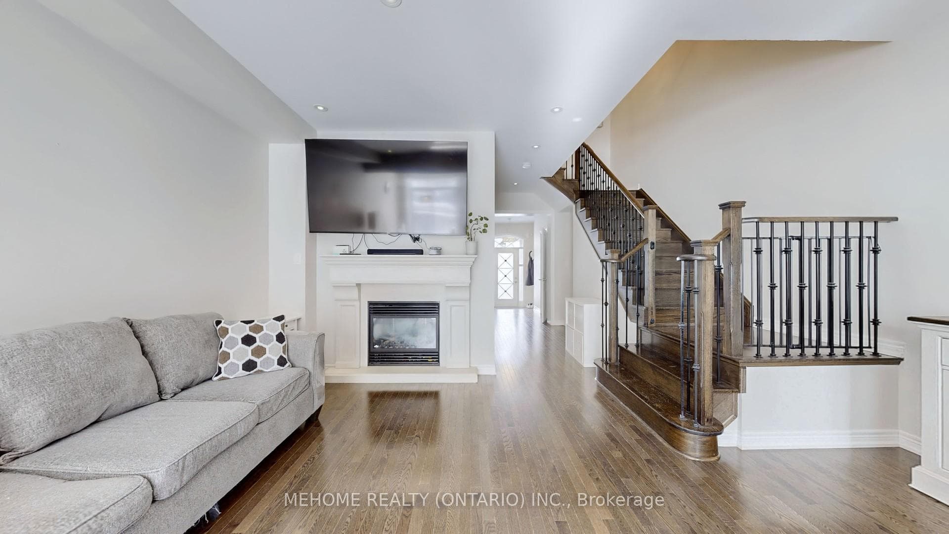 27 Sibella Way photo 2