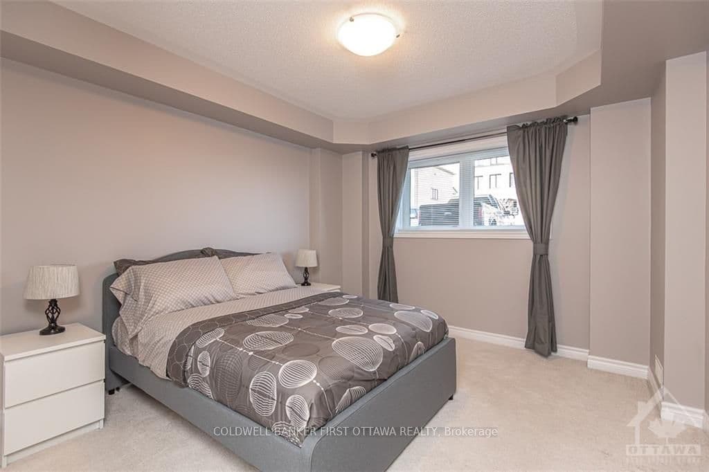 105 BLUESTONE Unit 2 photo 27