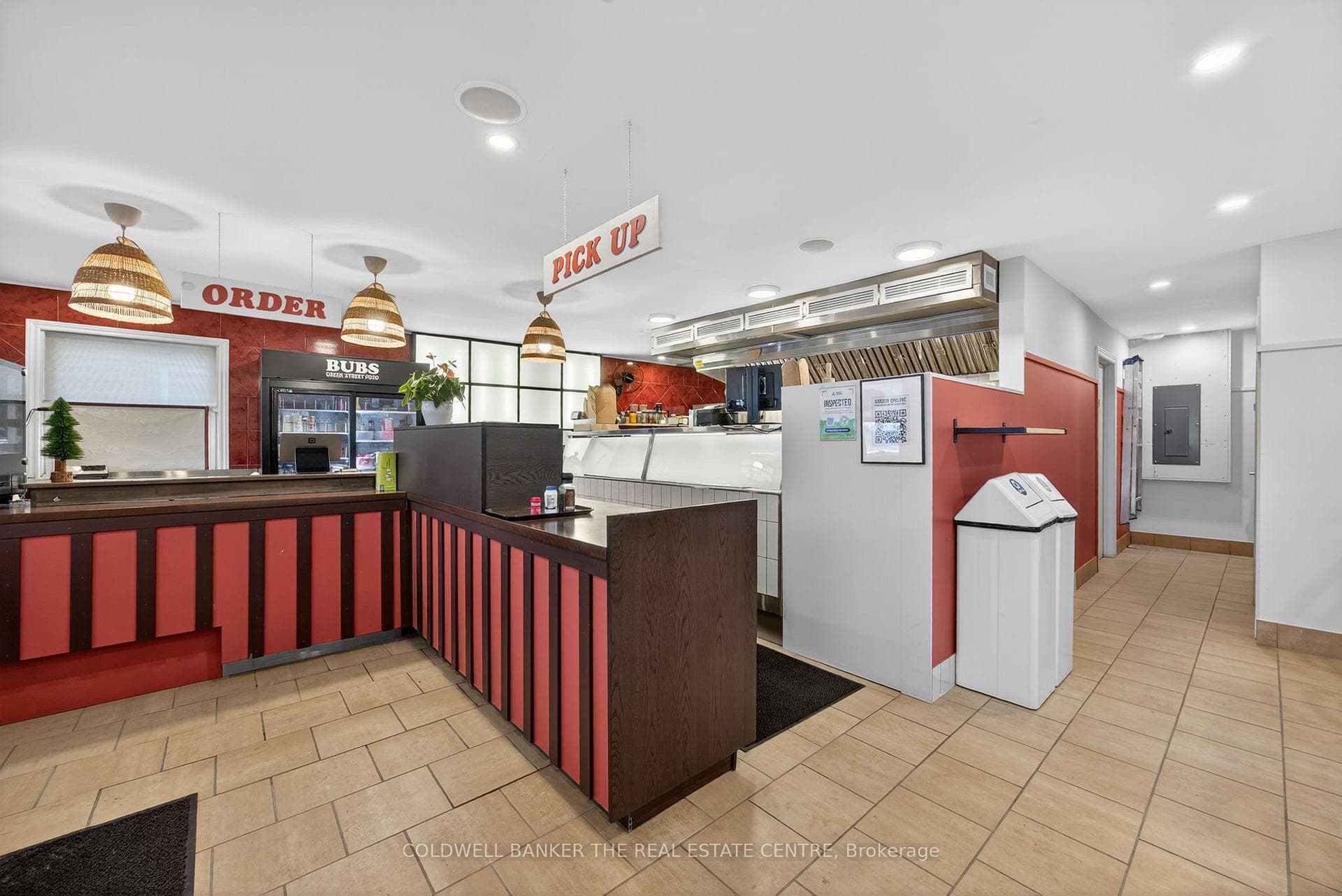 56 Yonge Street photo 19