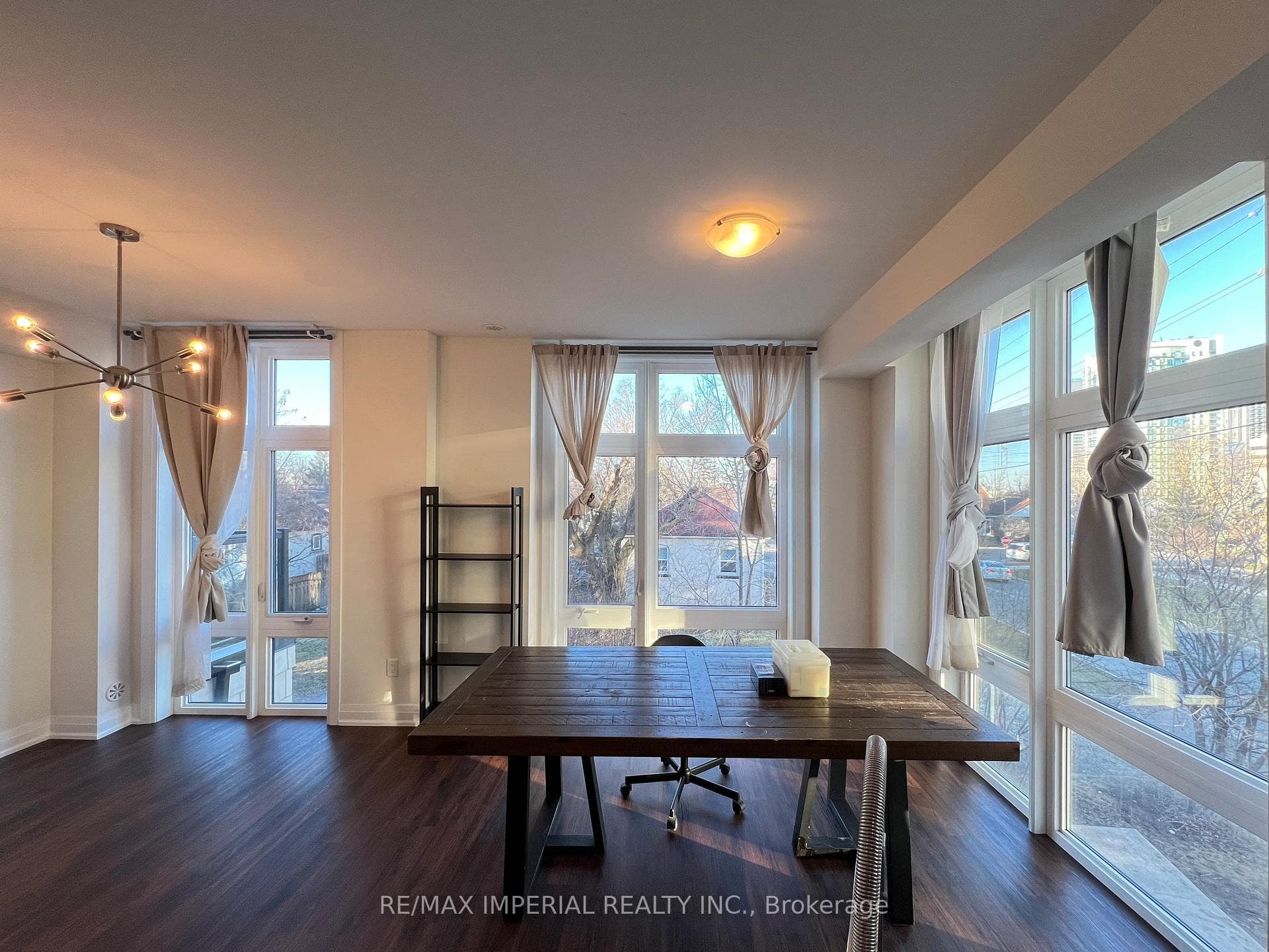 23 Eldora Avenue Unit 93 photo 1