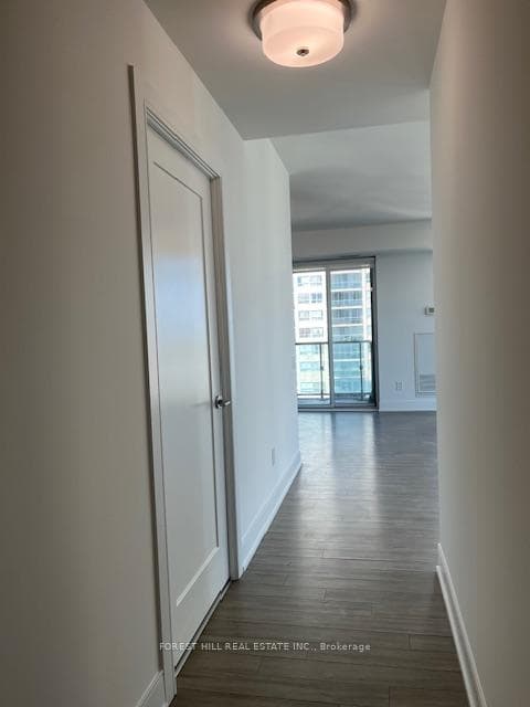 310 Tweedsmuir Avenue Unit 1607 photo 6