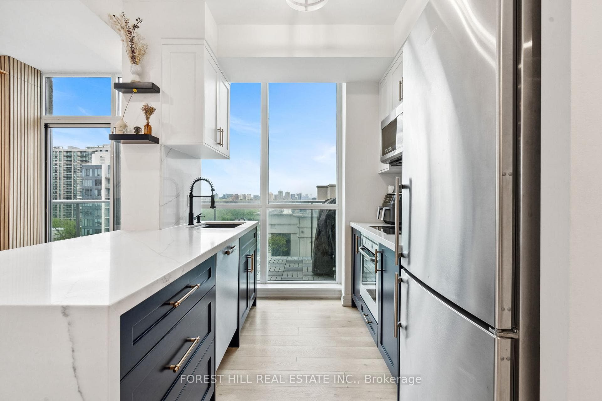 1 Avondale Avenue Unit 605 photo 4