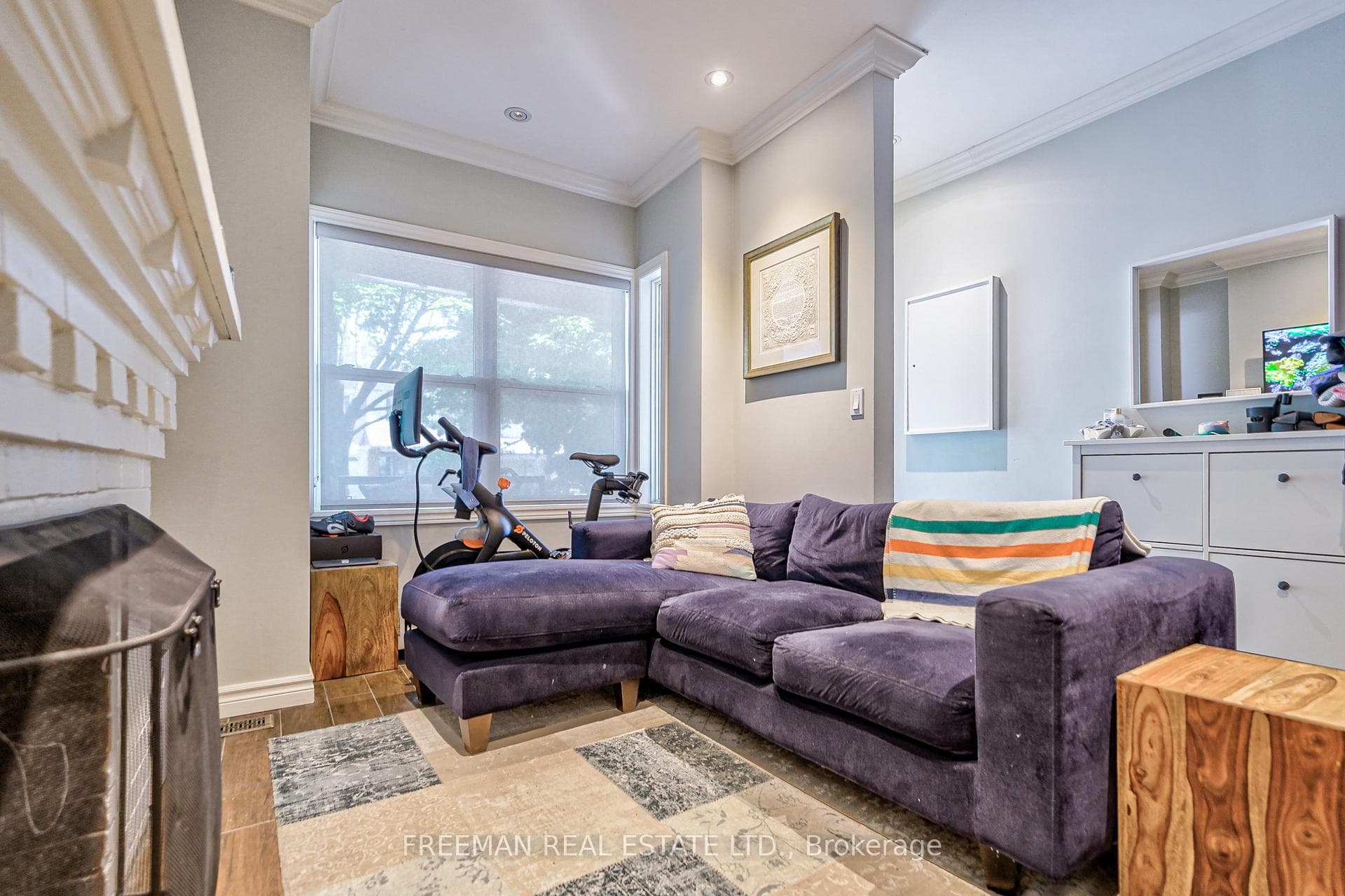 20 Greensides Avenue photo 3