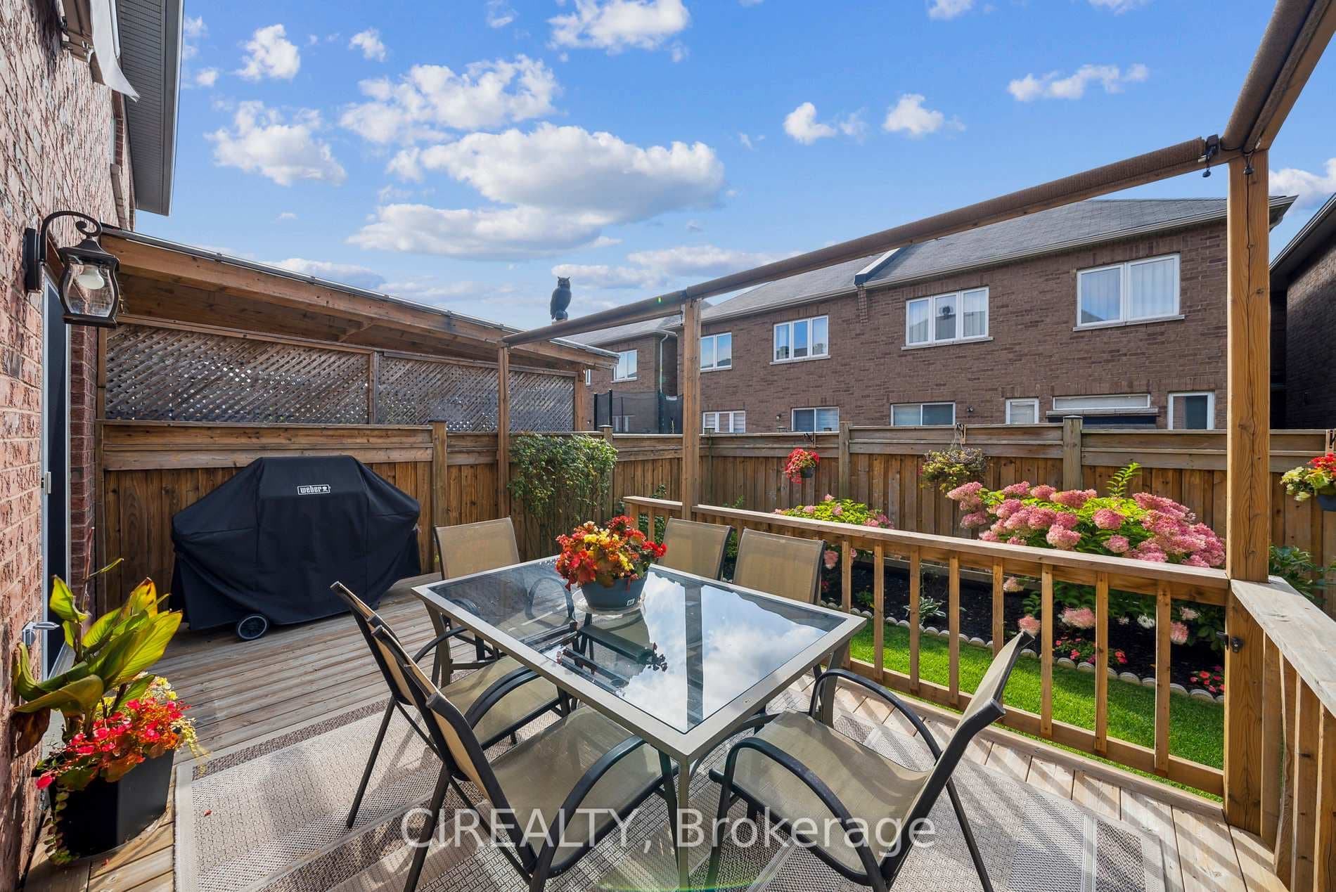 68 Westcliffe Crescent photo 24