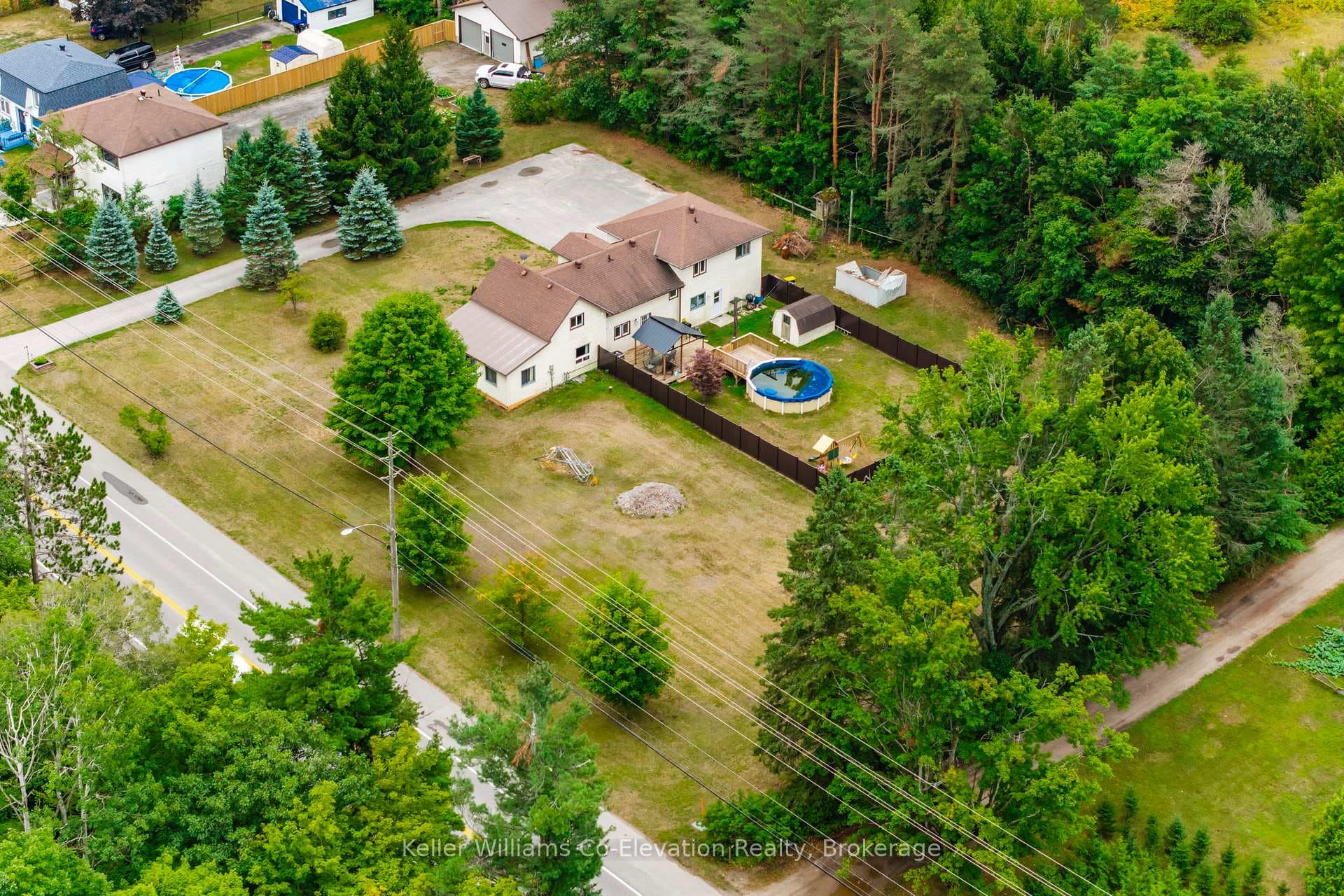 924 6 County Road photo 25