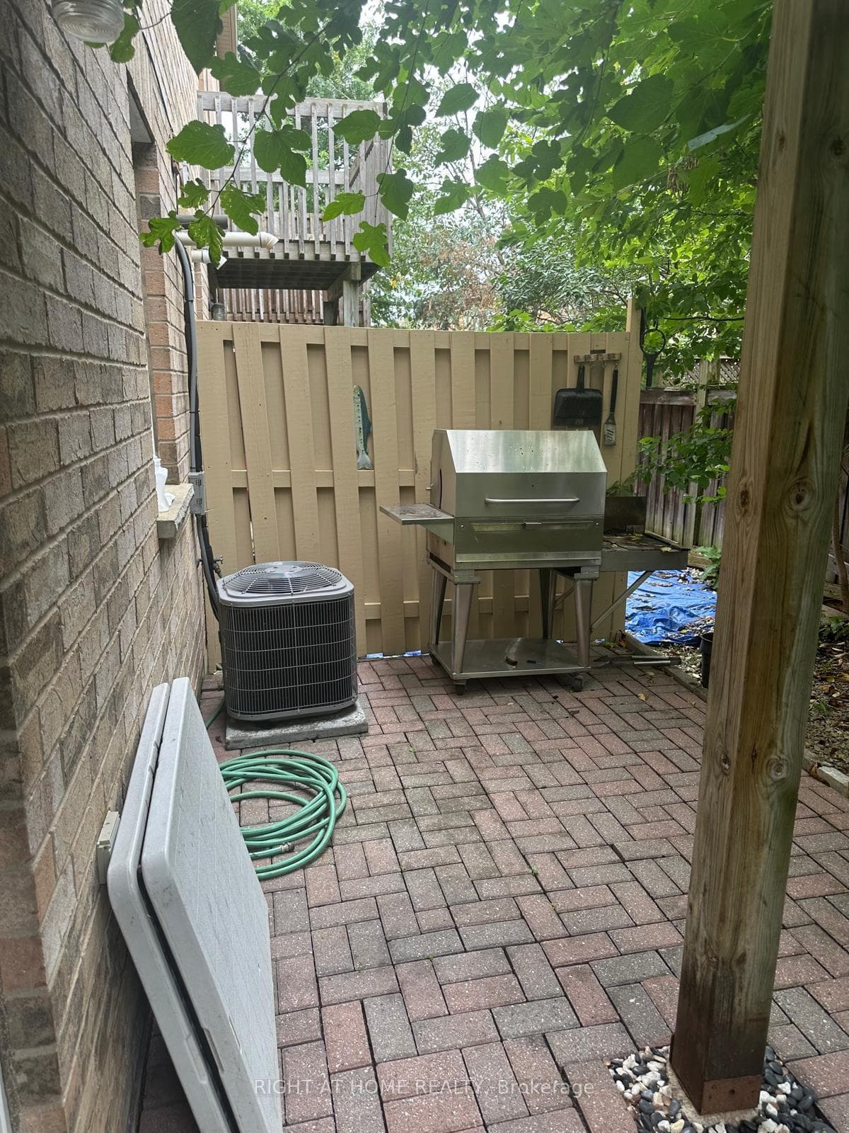 165 fieldstone Drive Unit 3 photo 32