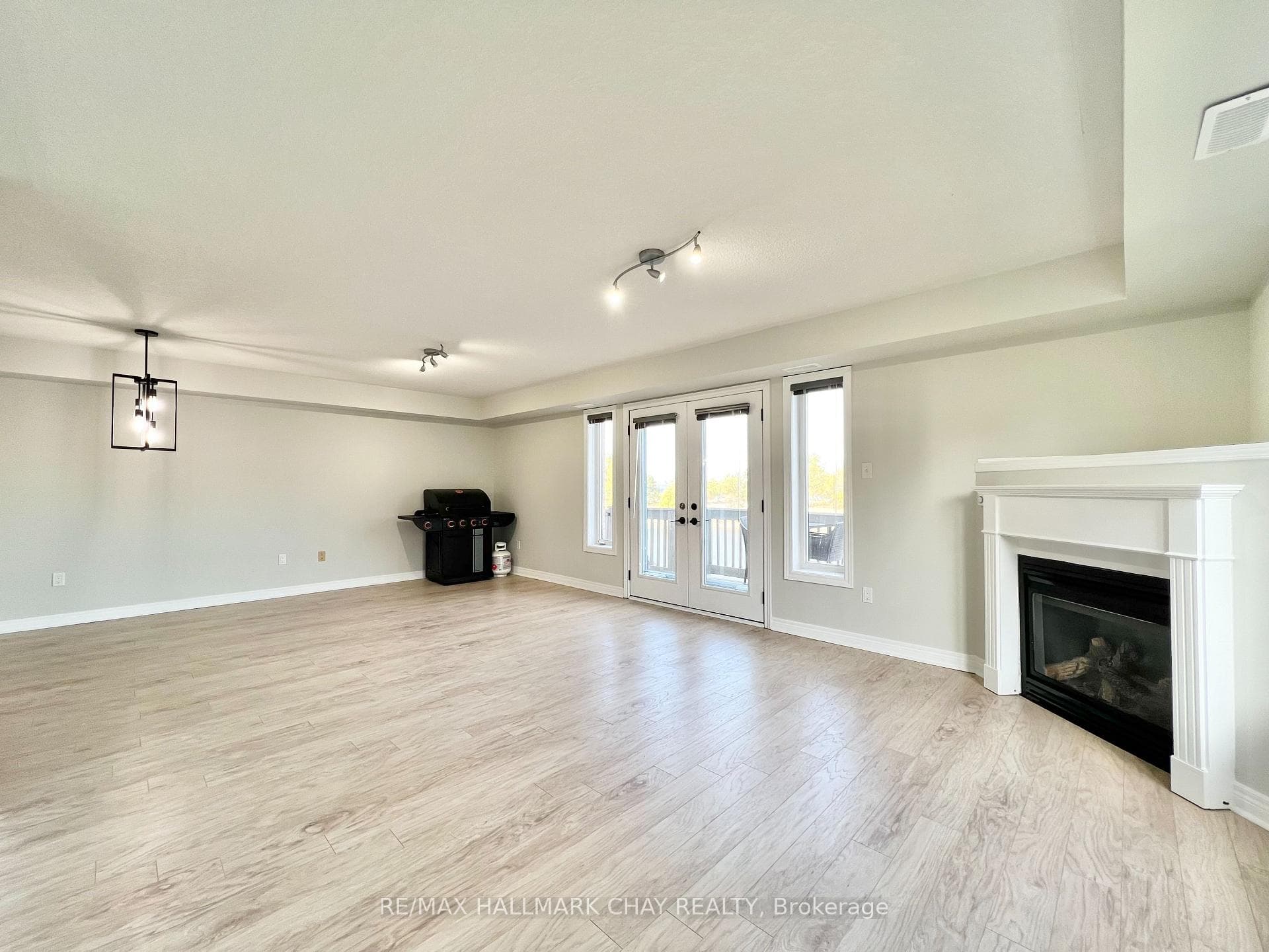 194 River Road Unit 3C photo 15