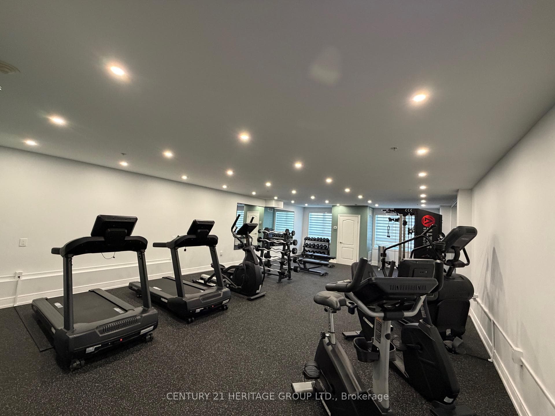 112 Simcoe Road Unit 214 photo 33