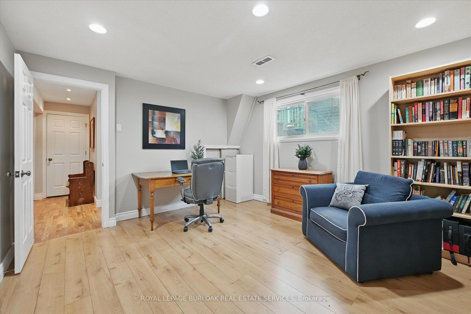 768 King Road photo 29