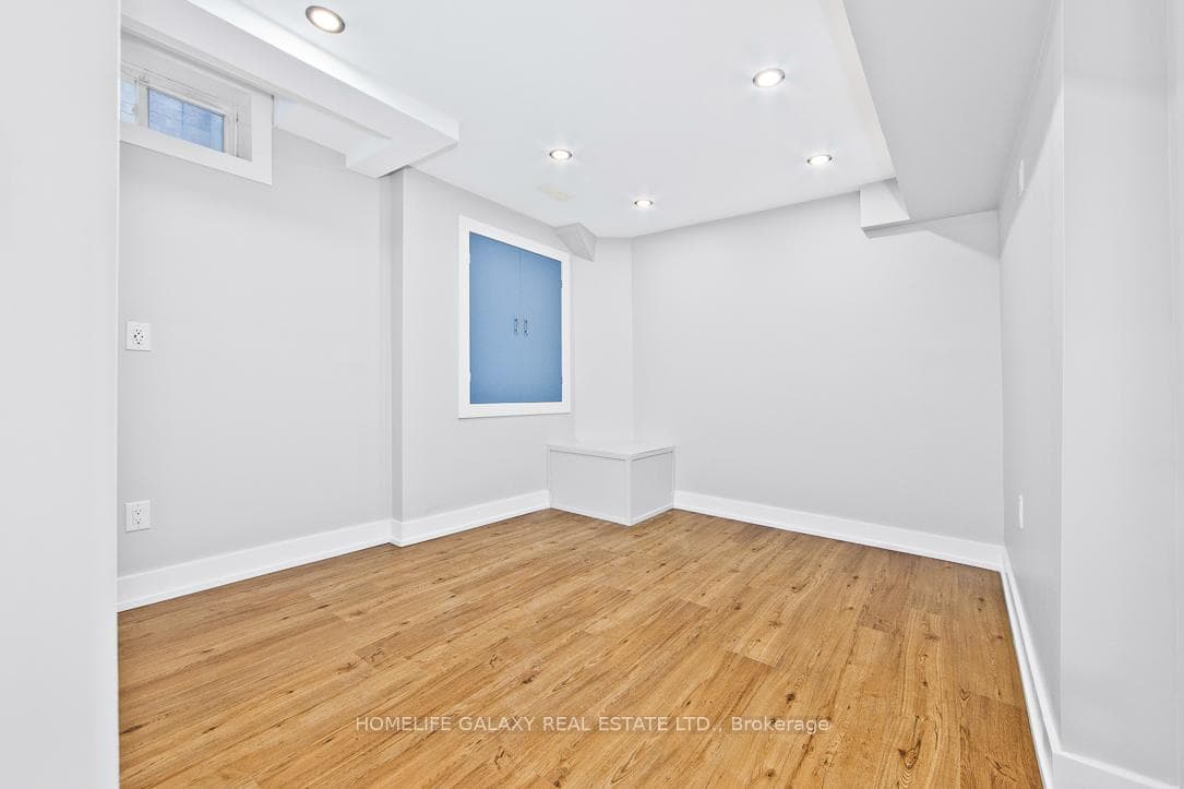 34 Brumstead Drive photo 9