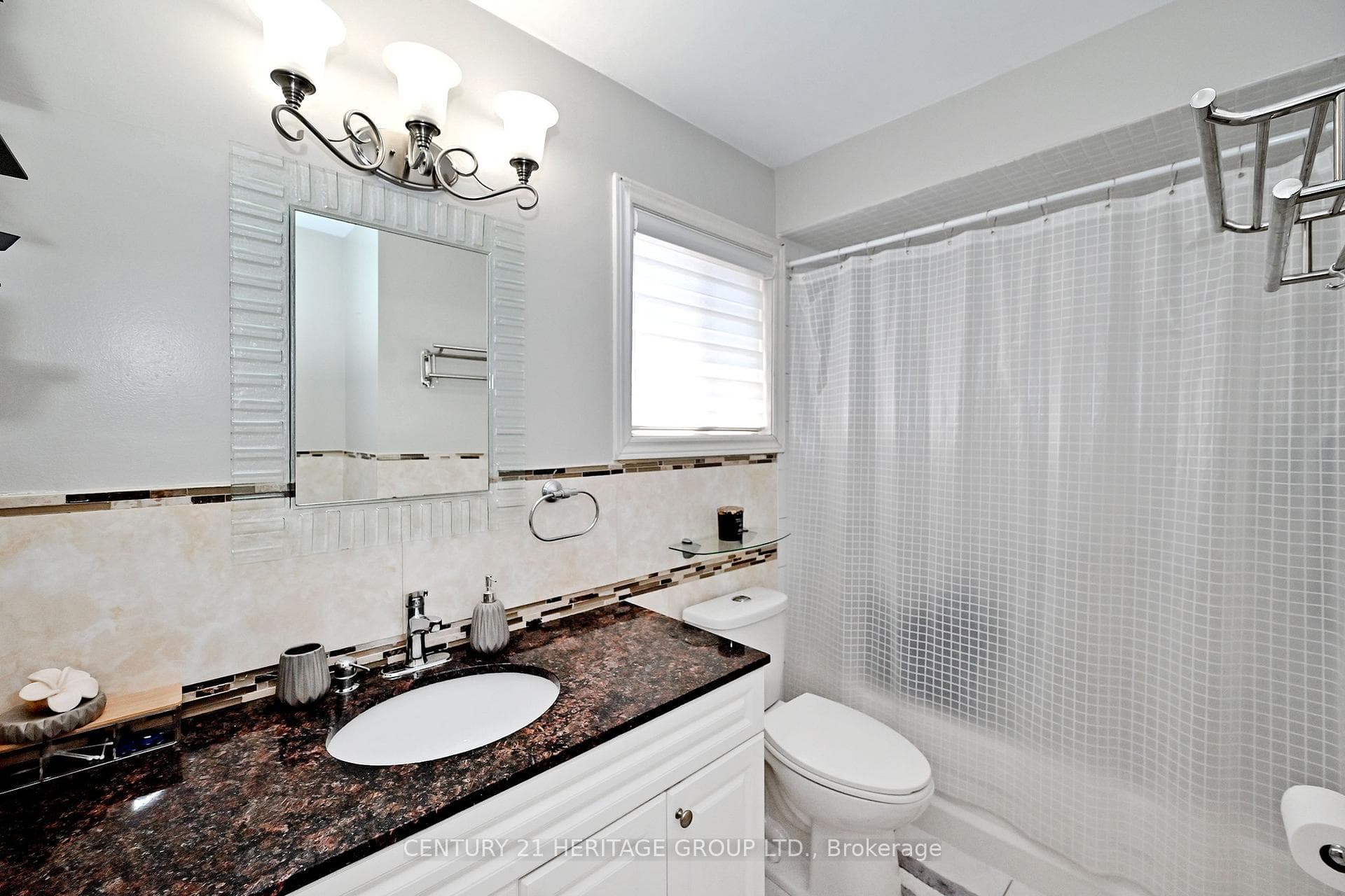 44 Equator Crescent photo 26