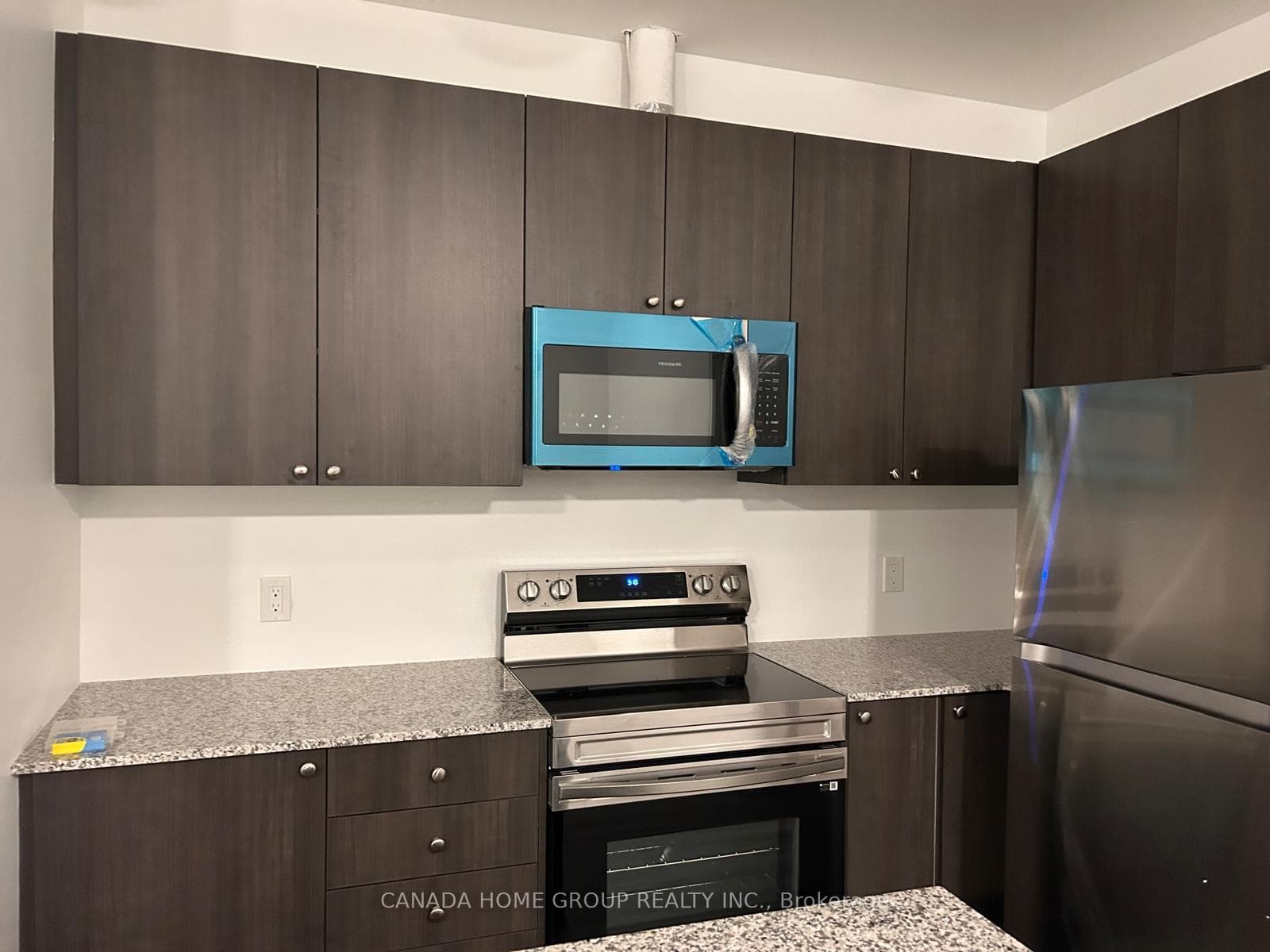470 Gordon Krantz Avenue Unit 506 photo 17