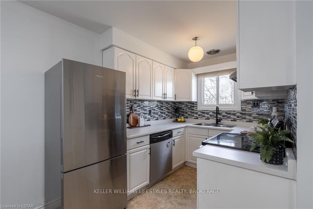 1600 CULVER Drive Unit 114 photo 10