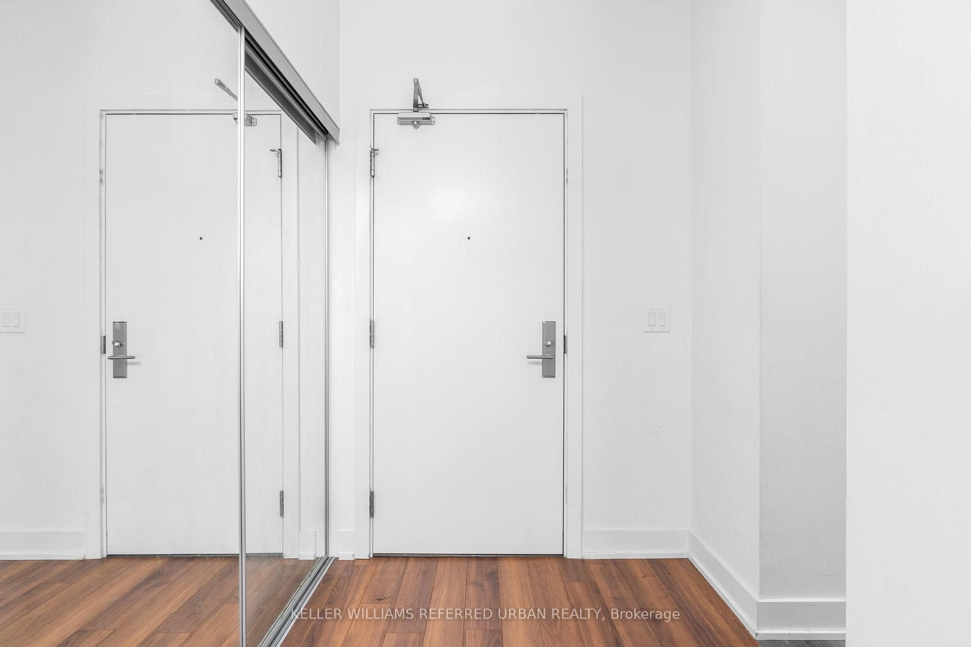 318 Richmond Street Unit 2307 photo 5