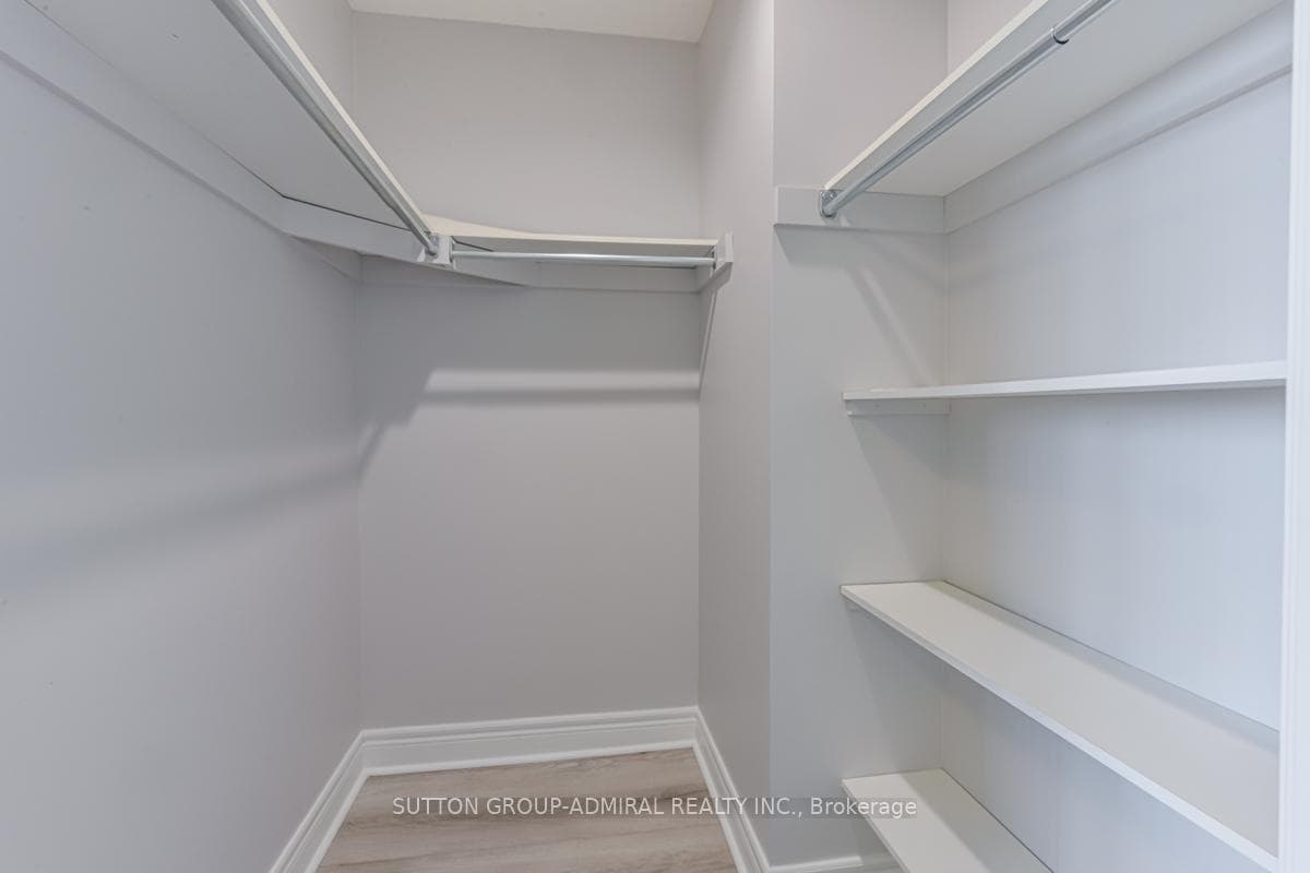 1 Clairtrell Road Unit 309 photo 25