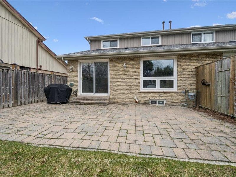 4082 Jefton Crescent photo 12