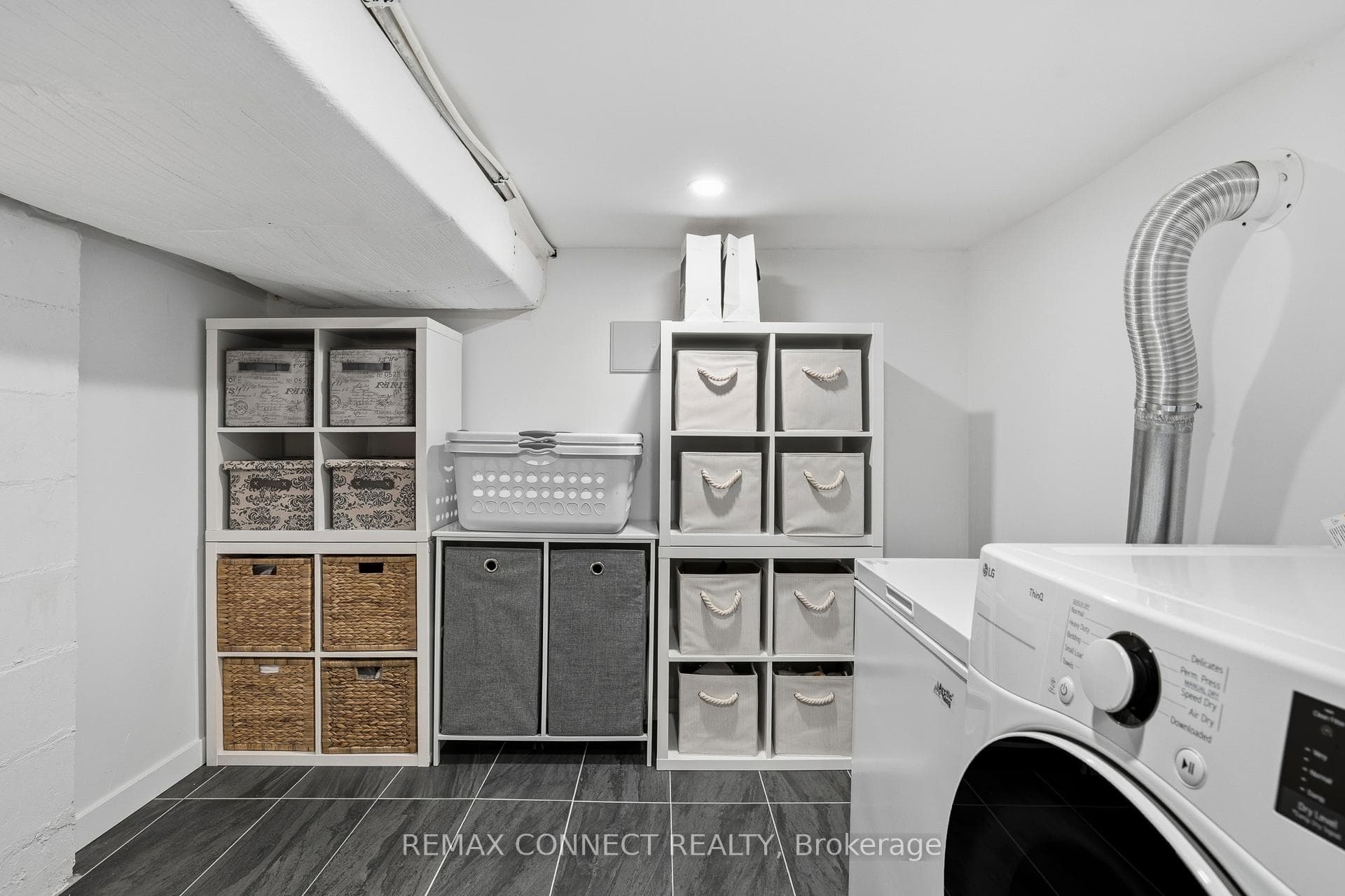 60 Woodbury Road photo 40