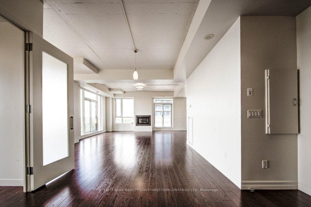 191 King Street Unit PH1503 photo 9